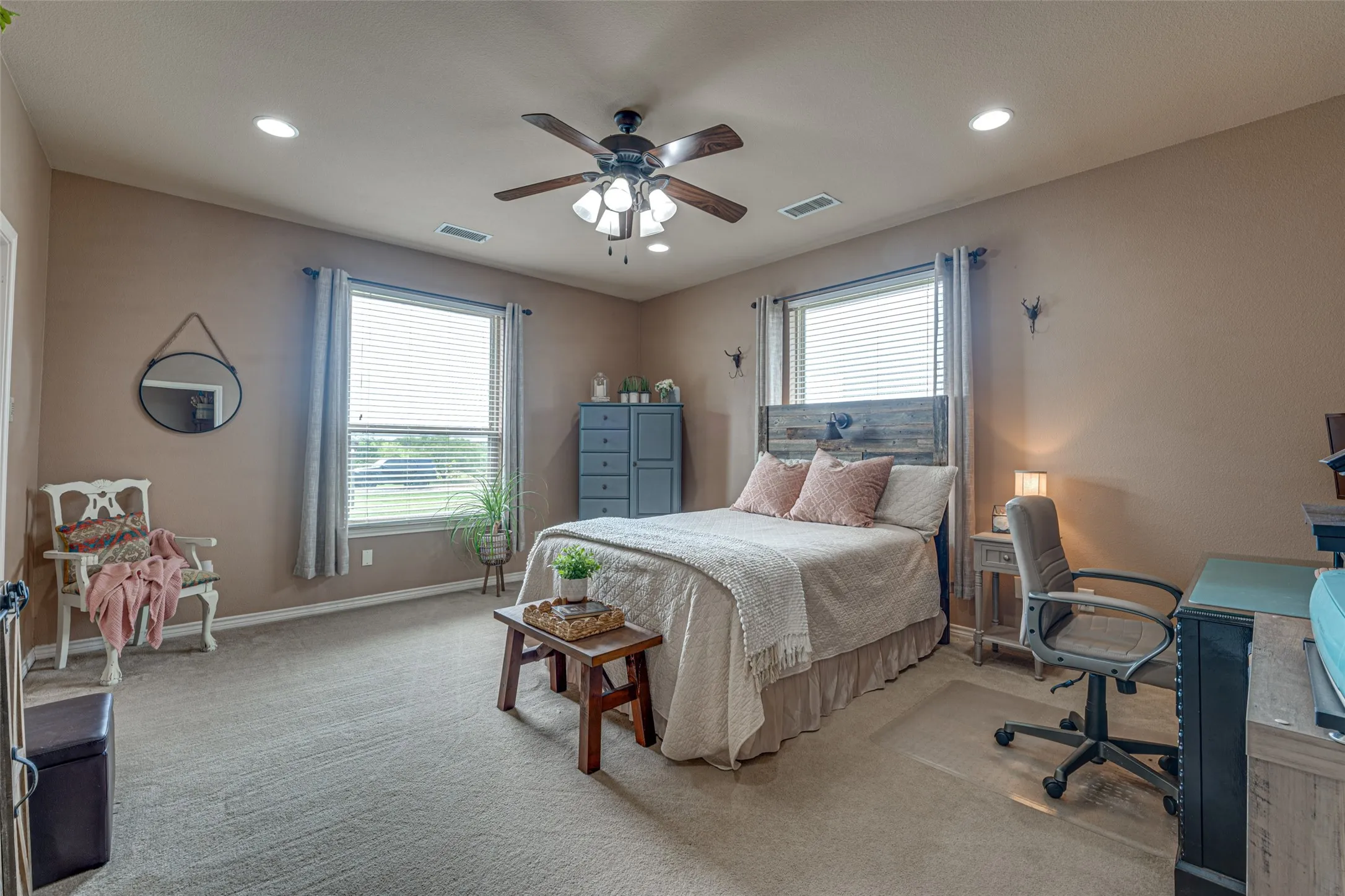 Single Family Residence For Sale in Rockwall County , 1155 Boase Way, Royse City, Texas 75189, 3 Bedroom, 3 Bathroom, 4 Garage spaces, 2,340 Sqft, built in 2005, mls#21332573, Real Estate Agent in Royse City, Homes For Sale in Rockwall county, Homes For Sale in Royse City, Realtor in Royse City Texas, Real Estate Brokerage Independent Realty Texas, Luminita Cordes Realtor