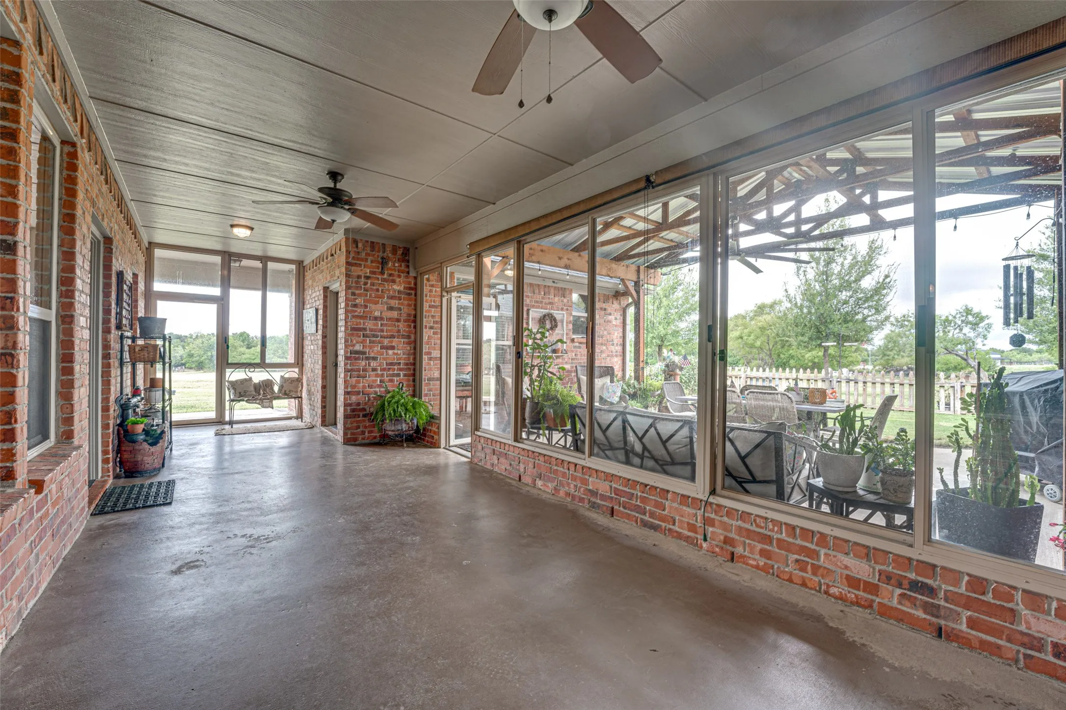 Single Family Residence For Sale in Rockwall County , 1155 Boase Way, Royse City, Texas 75189, 3 Bedroom, 3 Bathroom, 4 Garage spaces, 2,340 Sqft, built in 2005, mls#21332573, Real Estate Agent in Royse City, Homes For Sale in Rockwall county, Homes For Sale in Royse City, Realtor in Royse City Texas, Real Estate Brokerage Independent Realty Texas, Luminita Cordes Realtor