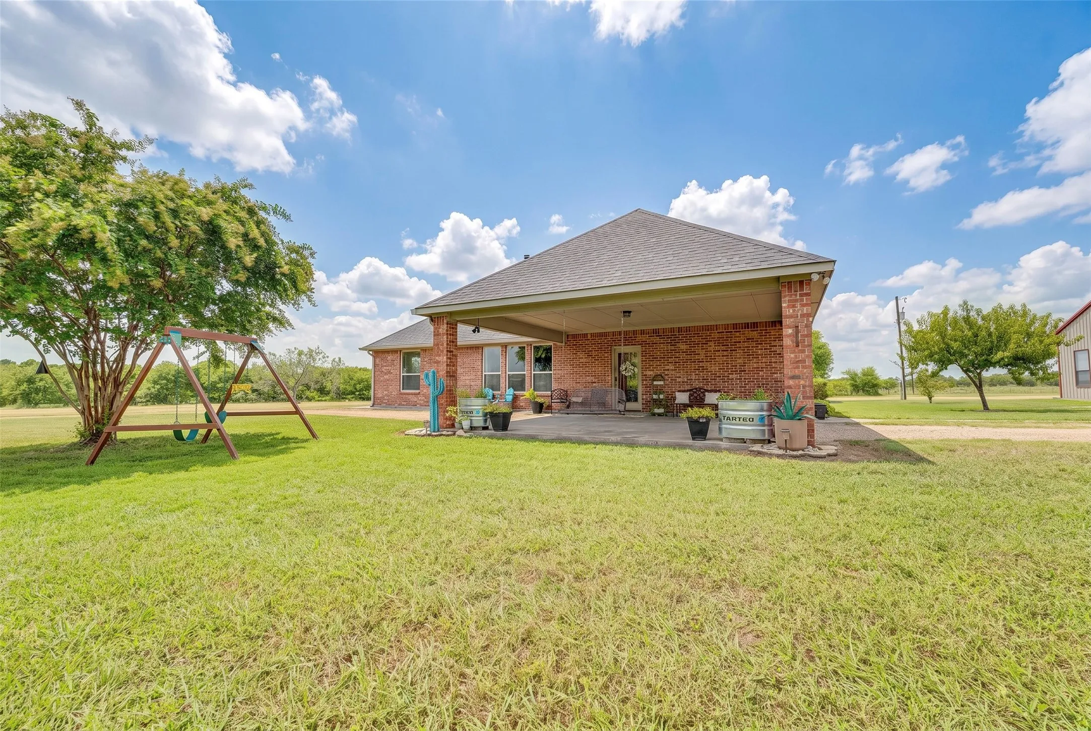 Single Family Residence For Sale in Rockwall County , 1155 Boase Way, Royse City, Texas 75189, 3 Bedroom, 3 Bathroom, 4 Garage spaces, 2,340 Sqft, built in 2005, mls#21332573, Real Estate Agent in Royse City, Homes For Sale in Rockwall county, Homes For Sale in Royse City, Realtor in Royse City Texas, Real Estate Brokerage Independent Realty Texas, Luminita Cordes Realtor