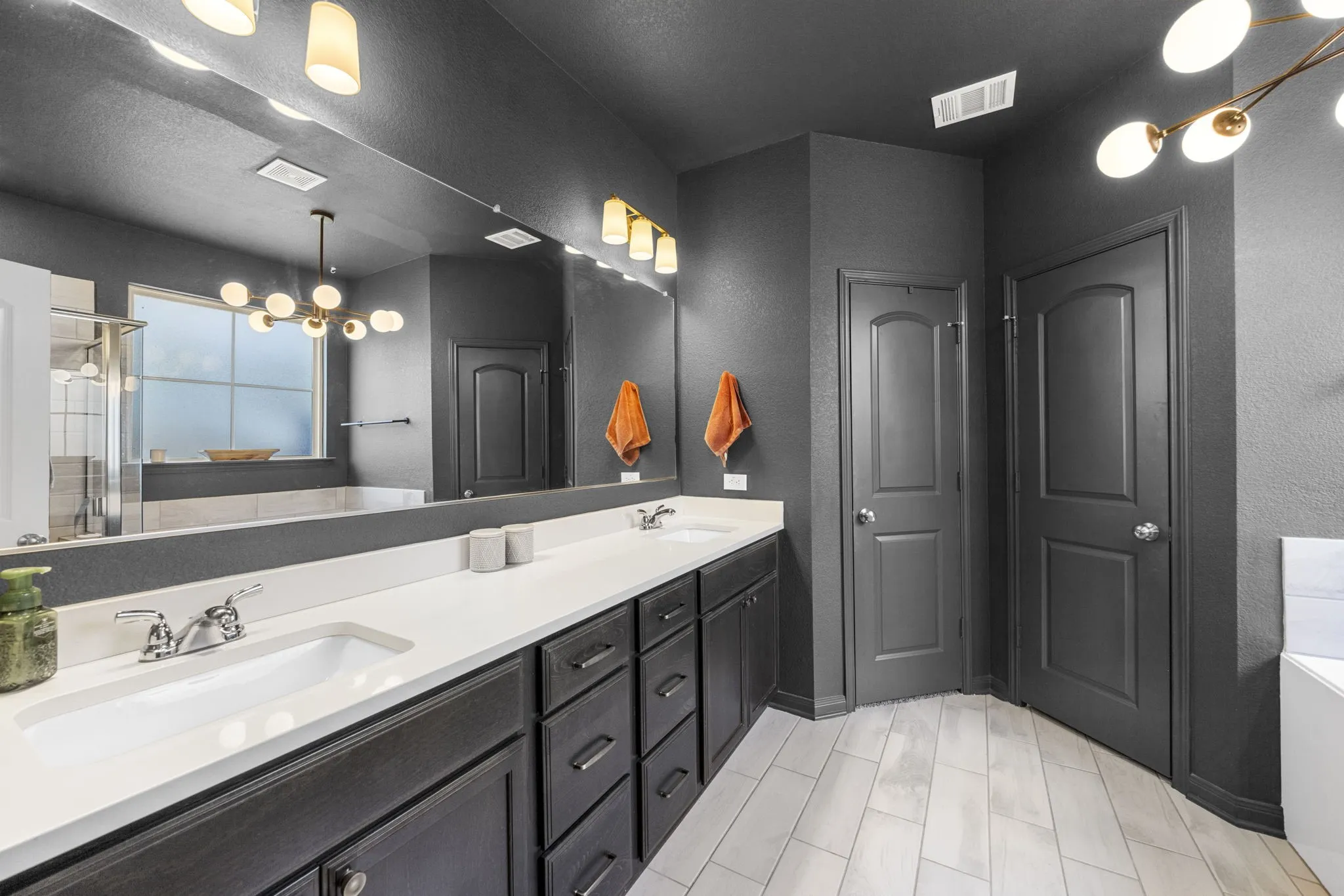 Single Family Residence For Sale in Bell County , 5030 Dickinson Loop, Belton, Texas 76513, 6 Bedrooms, 4 Bathrooms, 2 Garage spaces, 3,324 Sqft, built in 2019, Price $489,900, mls#21333243, Real Estate Agent in Belton, Homes For Sale in Bell county, Homes For Sale in Belton, Realtor in Belton Texas, Real Estate Brokerage Independent Realty Texas, Luminita Cordes Realtor