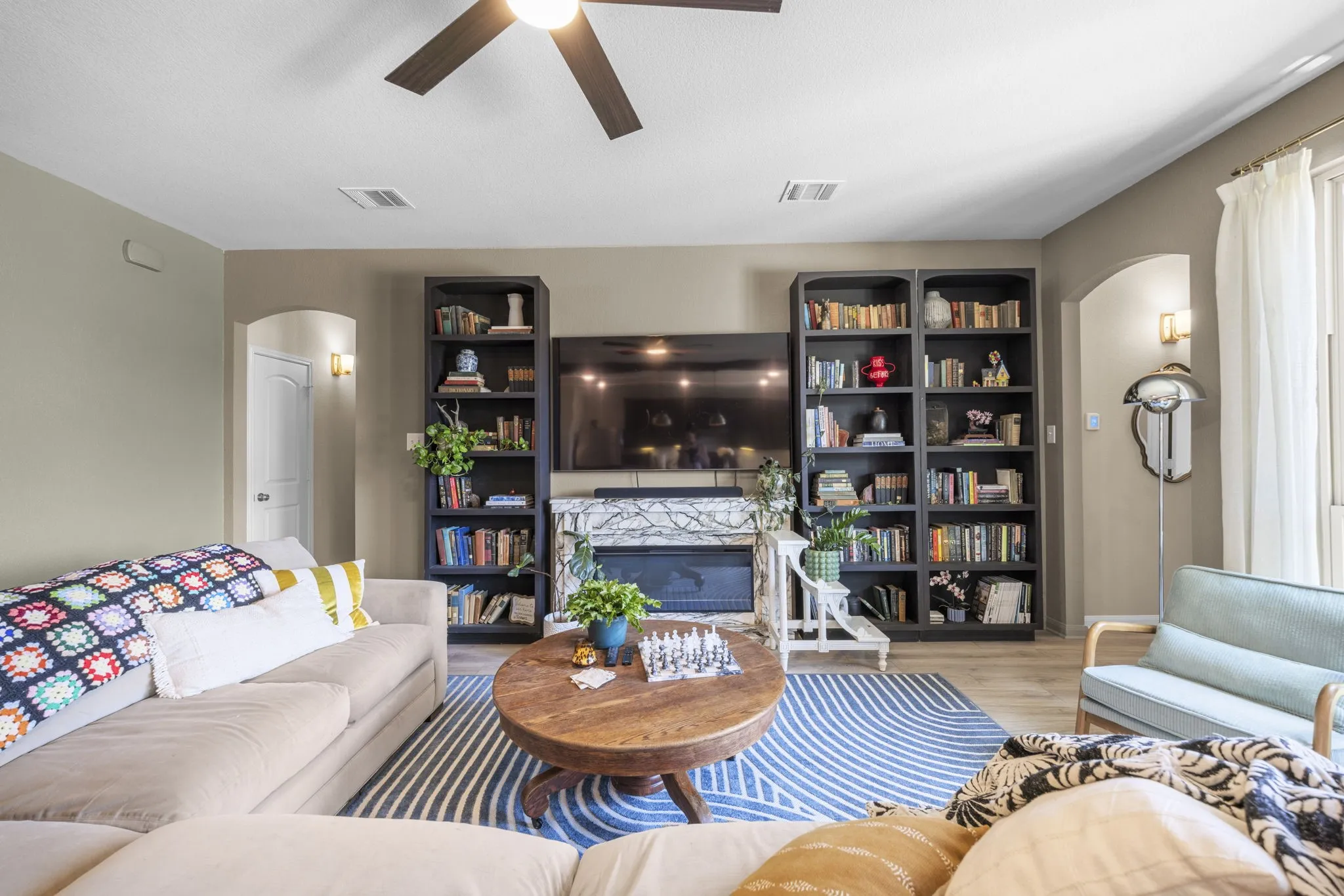 Single Family Residence For Sale in Bell County , 5030 Dickinson Loop, Belton, Texas 76513, 6 Bedrooms, 4 Bathrooms, 2 Garage spaces, 3,324 Sqft, built in 2019, Price $489,900, mls#21333243, Real Estate Agent in Belton, Homes For Sale in Bell county, Homes For Sale in Belton, Realtor in Belton Texas, Real Estate Brokerage Independent Realty Texas, Luminita Cordes Realtor