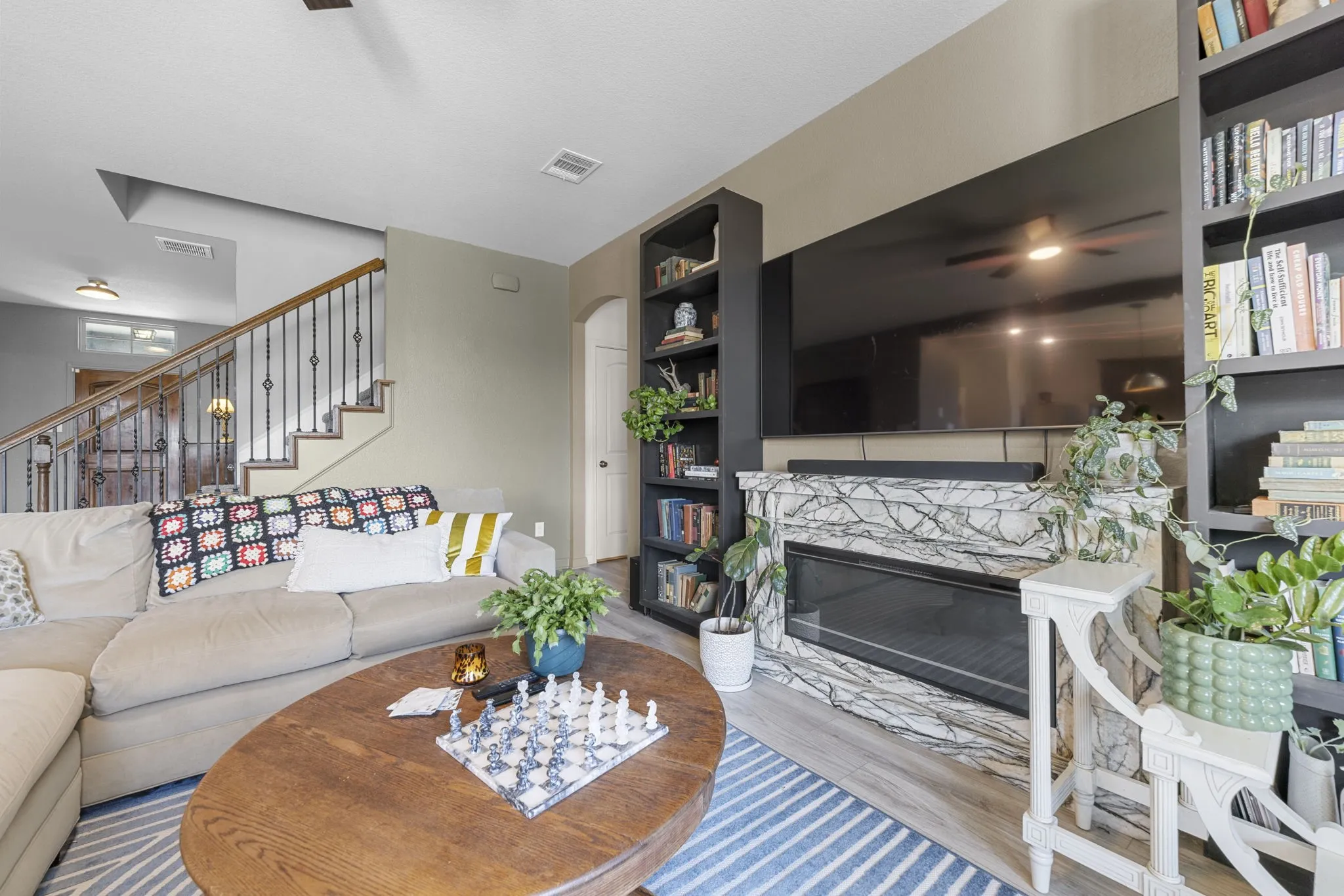 Single Family Residence For Sale in Bell County , 5030 Dickinson Loop, Belton, Texas 76513, 6 Bedrooms, 4 Bathrooms, 2 Garage spaces, 3,324 Sqft, built in 2019, Price $489,900, mls#21333243, Real Estate Agent in Belton, Homes For Sale in Bell county, Homes For Sale in Belton, Realtor in Belton Texas, Real Estate Brokerage Independent Realty Texas, Luminita Cordes Realtor