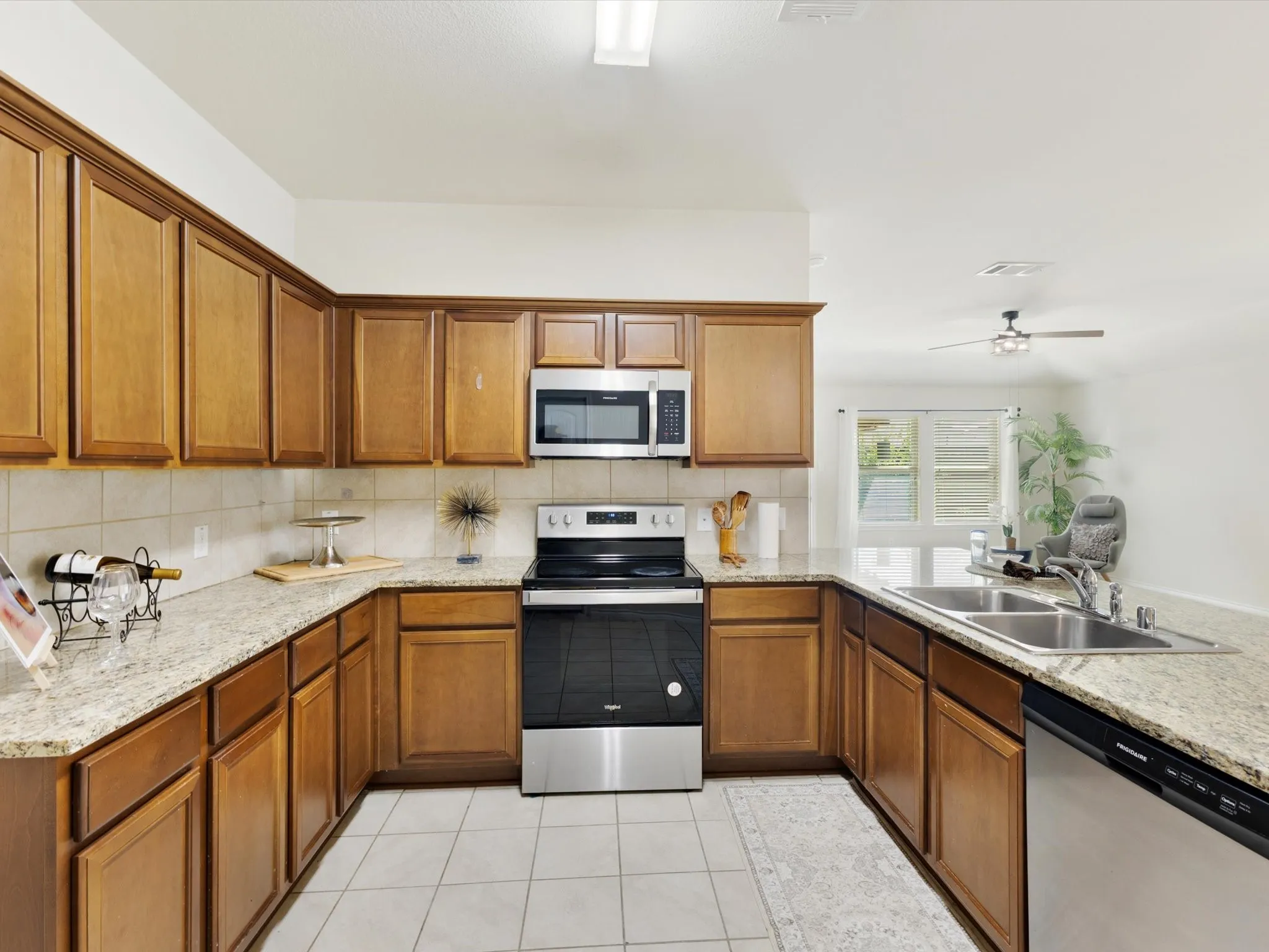 Single Family Residence For Sale in Kaufman County , 2307 Pontotoc Drive, Forney, Texas 75126, 4 Bedroom, 2 Bathroom, 2 Garage spaces, 2,046 Sqft, built in 2018, mls#21333014, Real Estate Agent in Forney, Homes For Sale in Kaufman county, Homes For Sale in Forney, Realtor in Forney Texas, Real Estate Brokerage Independent Realty Texas, Luminita Cordes Realtor