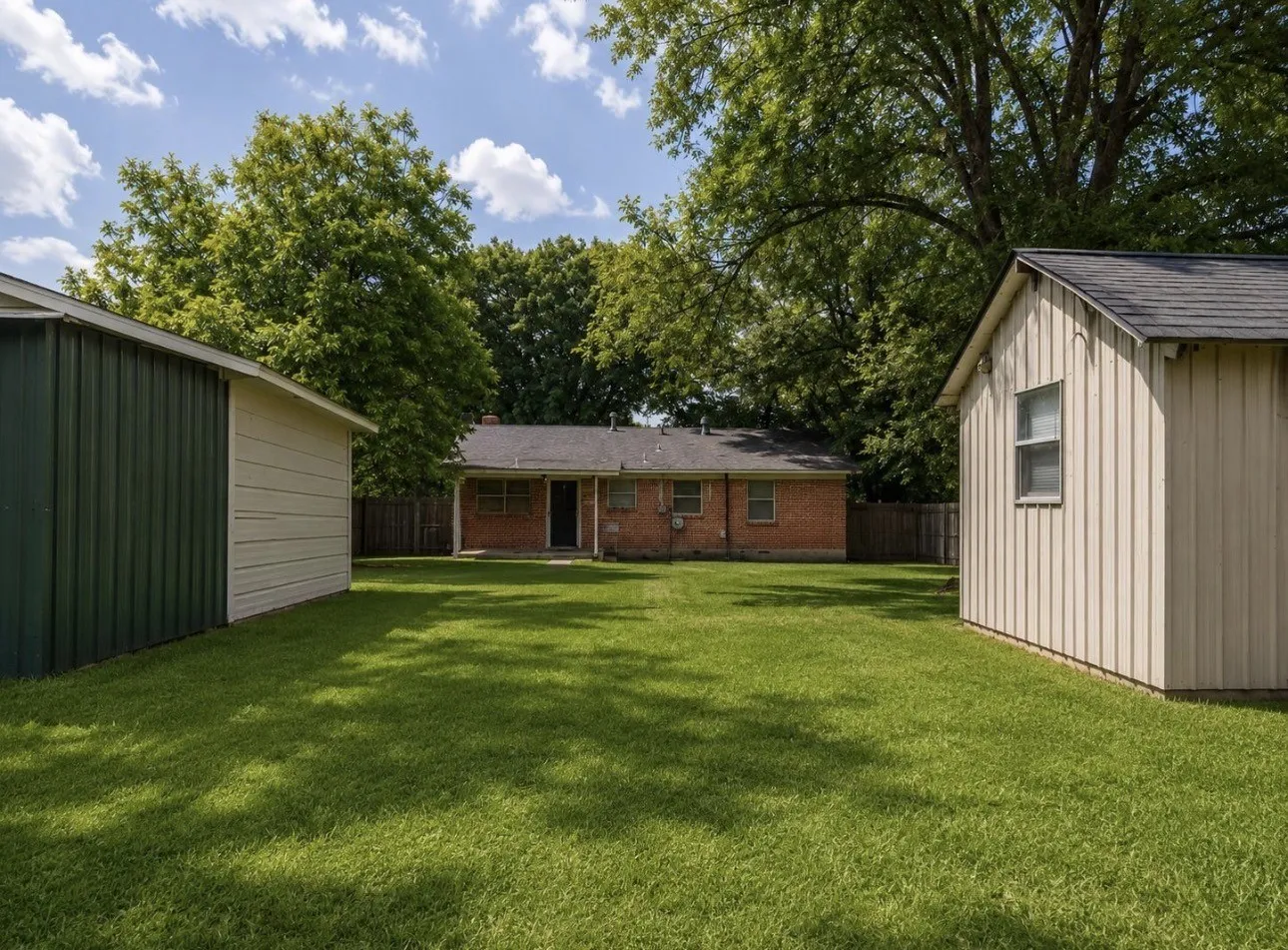 Retail For Sale in Dallas County , 1425 Park Circle Drive, Lancaster, Texas 75134, 0, 0, Garage spaces, 0 Sqft, built in 1968, Price $549,000, mls#21333267, Real Estate Agent in Lancaster, Homes For Sale in Dallas county, Homes For Sale in Lancaster, Realtor in Lancaster Texas, Real Estate Brokerage Independent Realty Texas, Luminita Cordes Realtor
