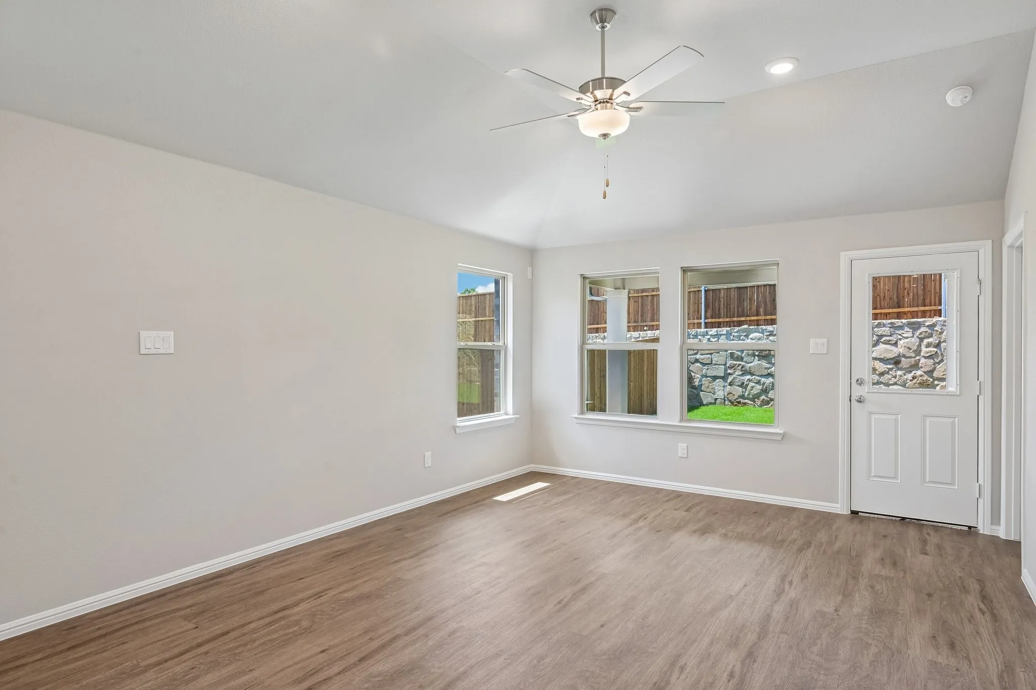 Single Family Residence For Sale in Grayson County , 1270 Wild Cherry Way, Van Alstyne, Texas 75495, 3 Bedroom, 2 Bathroom, 2 Garage spaces, 1,649 Sqft, built in 2026, mls#21327424, Real Estate Agent in Van Alstyne, Homes For Sale in Grayson county, Homes For Sale in Van Alstyne, Realtor in Van Alstyne Texas, Real Estate Brokerage Independent Realty Texas, Luminita Cordes Realtor