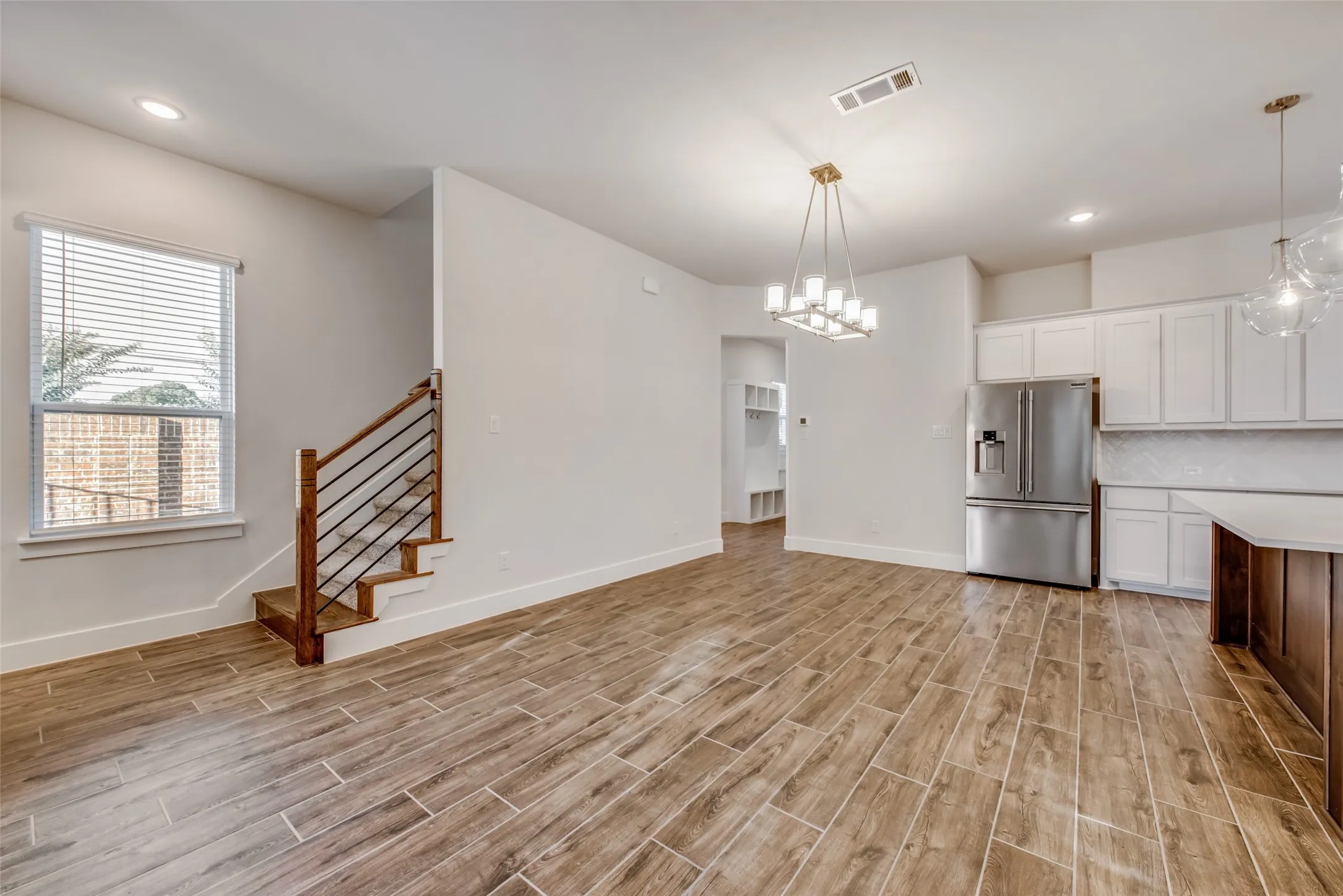Single Family Residence For Rent in Tarrant County , 101 Magnolia Lane, Westworth Village, Texas 76114, 4 Bedroom, 4 Bathroom, 2 Garage spaces, 2,516 Sqft, built in 2023, mls#21333079, Real Estate Agent in Westworth Village, Homes For Rent in Tarrant county, Homes For Rent in Westworth Village, Realtor in Westworth Village Texas, Real Estate Brokerage Independent Realty Texas, Luminita Cordes Realtor