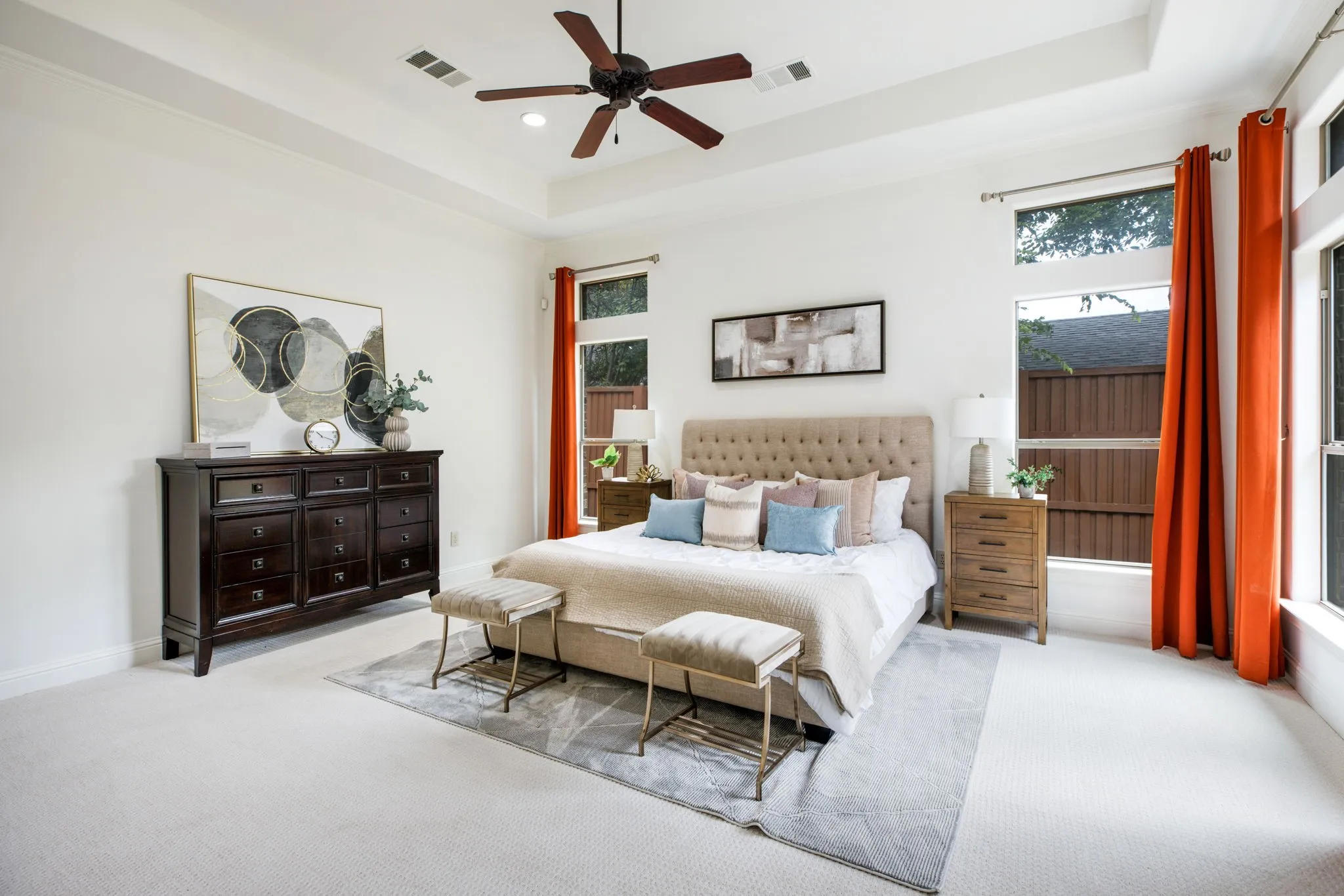 Single Family Residence For Rent in Dallas County , 3606 S Versailles Avenue, Dallas, Texas 75209, 3 Bedroom, 3 Bathroom, 2 Garage spaces, 3,570 Sqft, built in 2006, mls#21331671, Real Estate Agent in Dallas, Homes For Rent in Dallas county, Homes For Rent in Dallas, Realtor in Dallas Texas, Real Estate Brokerage Independent Realty Texas, Luminita Cordes Realtor