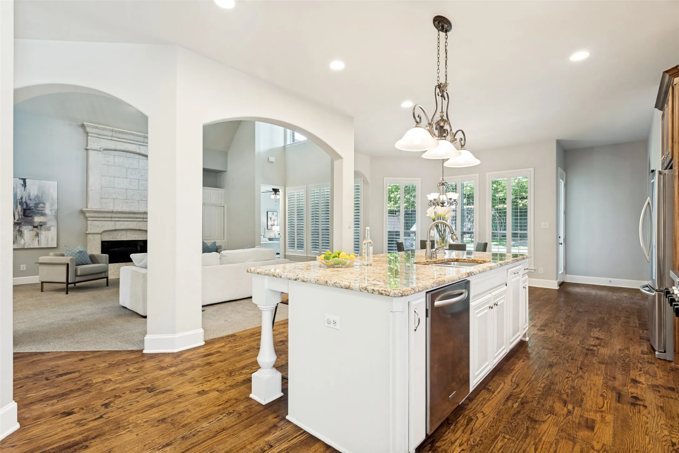 Single Family Residence For Sale in Collin County , 1312 Thornwood Drive, Murphy, Texas 75094, 5 Bedroom, 5 Bathroom, 3 Garage spaces, 4,768 Sqft, built in 2010, mls#21320256, Real Estate Agent in Murphy, Homes For Sale in Collin county, Homes For Sale in Murphy, Realtor in Murphy Texas, Real Estate Brokerage Independent Realty Texas, Luminita Cordes Realtor