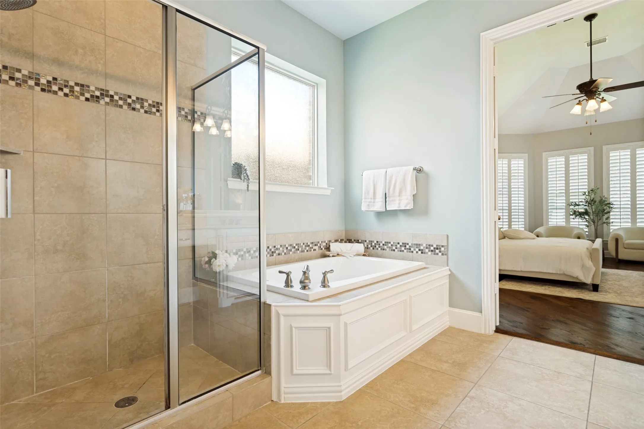 Single Family Residence For Sale in Collin County , 1312 Thornwood Drive, Murphy, Texas 75094, 5 Bedroom, 5 Bathroom, 3 Garage spaces, 4,768 Sqft, built in 2010, mls#21320256, Real Estate Agent in Murphy, Homes For Sale in Collin county, Homes For Sale in Murphy, Realtor in Murphy Texas, Real Estate Brokerage Independent Realty Texas, Luminita Cordes Realtor