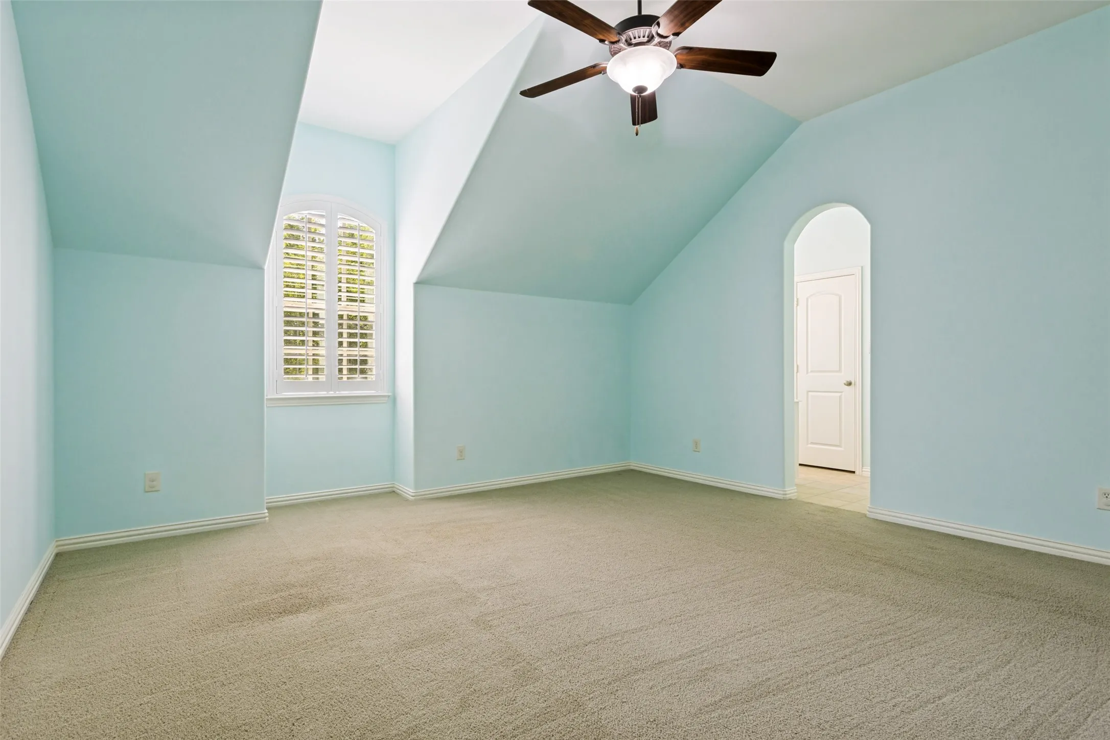Single Family Residence For Sale in Collin County , 1312 Thornwood Drive, Murphy, Texas 75094, 5 Bedroom, 5 Bathroom, 3 Garage spaces, 4,768 Sqft, built in 2010, mls#21320256, Real Estate Agent in Murphy, Homes For Sale in Collin county, Homes For Sale in Murphy, Realtor in Murphy Texas, Real Estate Brokerage Independent Realty Texas, Luminita Cordes Realtor