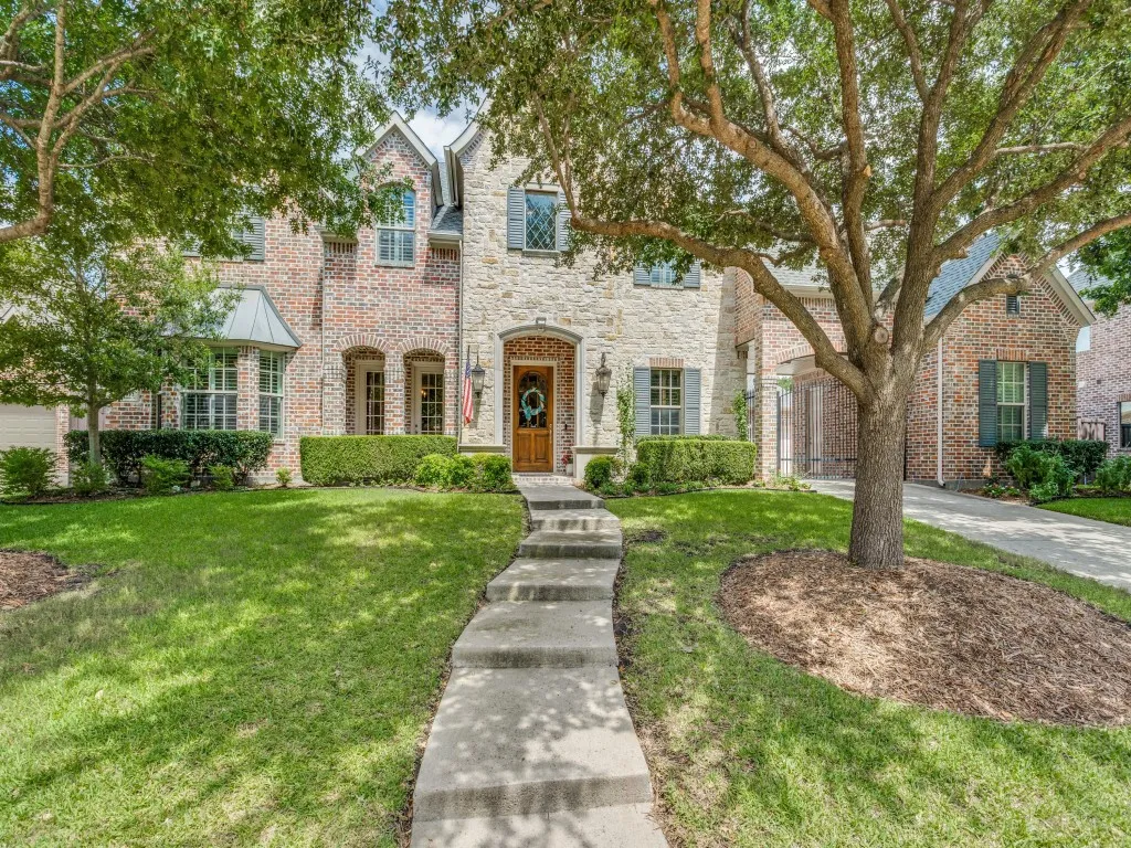 Single Family Residence For Sale in Collin County , 1312 Thornwood Drive, Murphy, Texas 75094, 5 Bedroom, 5 Bathroom, 3 Garage spaces, 4,768 Sqft, built in 2010, mls#21320256, Real Estate Agent in Murphy, Homes For Sale in Collin county, Homes For Sale in Murphy, Realtor in Murphy Texas, Real Estate Brokerage Independent Realty Texas, Luminita Cordes Realtor