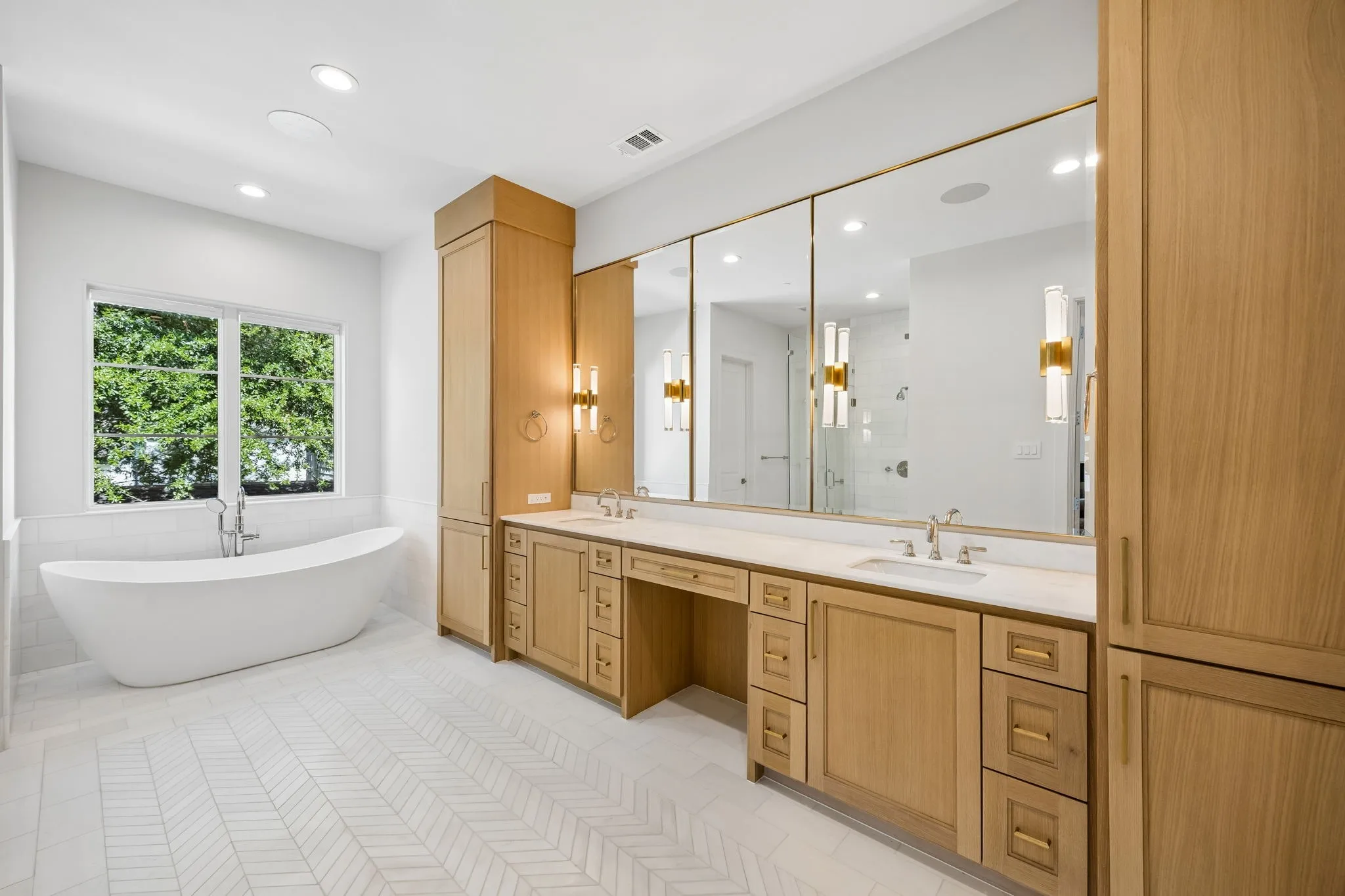 Single Family Residence For Rent in Dallas County , 4529 Bordeaux Avenue, Highland Park, Texas 75205, 6 Bedroom, 8 Bathroom, 2 Garage spaces, 6,094 Sqft, built in 2023, Price $35,000, mls#21333262, Real Estate Agent in Highland Park, Homes For Rent in Dallas county, Homes For Rent in Highland Park, Realtor in Highland Park Texas, Real Estate Brokerage Independent Realty Texas, Luminita Cordes Realtor