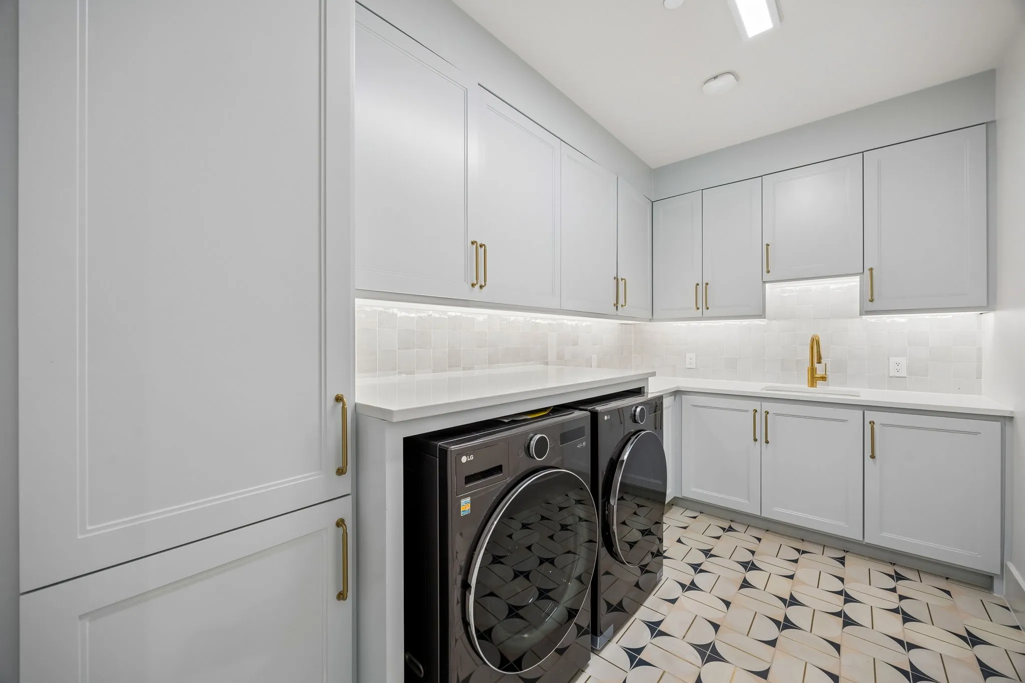 Single Family Residence For Rent in Dallas County , 4529 Bordeaux Avenue, Highland Park, Texas 75205, 6 Bedroom, 8 Bathroom, 2 Garage spaces, 6,094 Sqft, built in 2023, Price $35,000, mls#21333262, Real Estate Agent in Highland Park, Homes For Rent in Dallas county, Homes For Rent in Highland Park, Realtor in Highland Park Texas, Real Estate Brokerage Independent Realty Texas, Luminita Cordes Realtor
