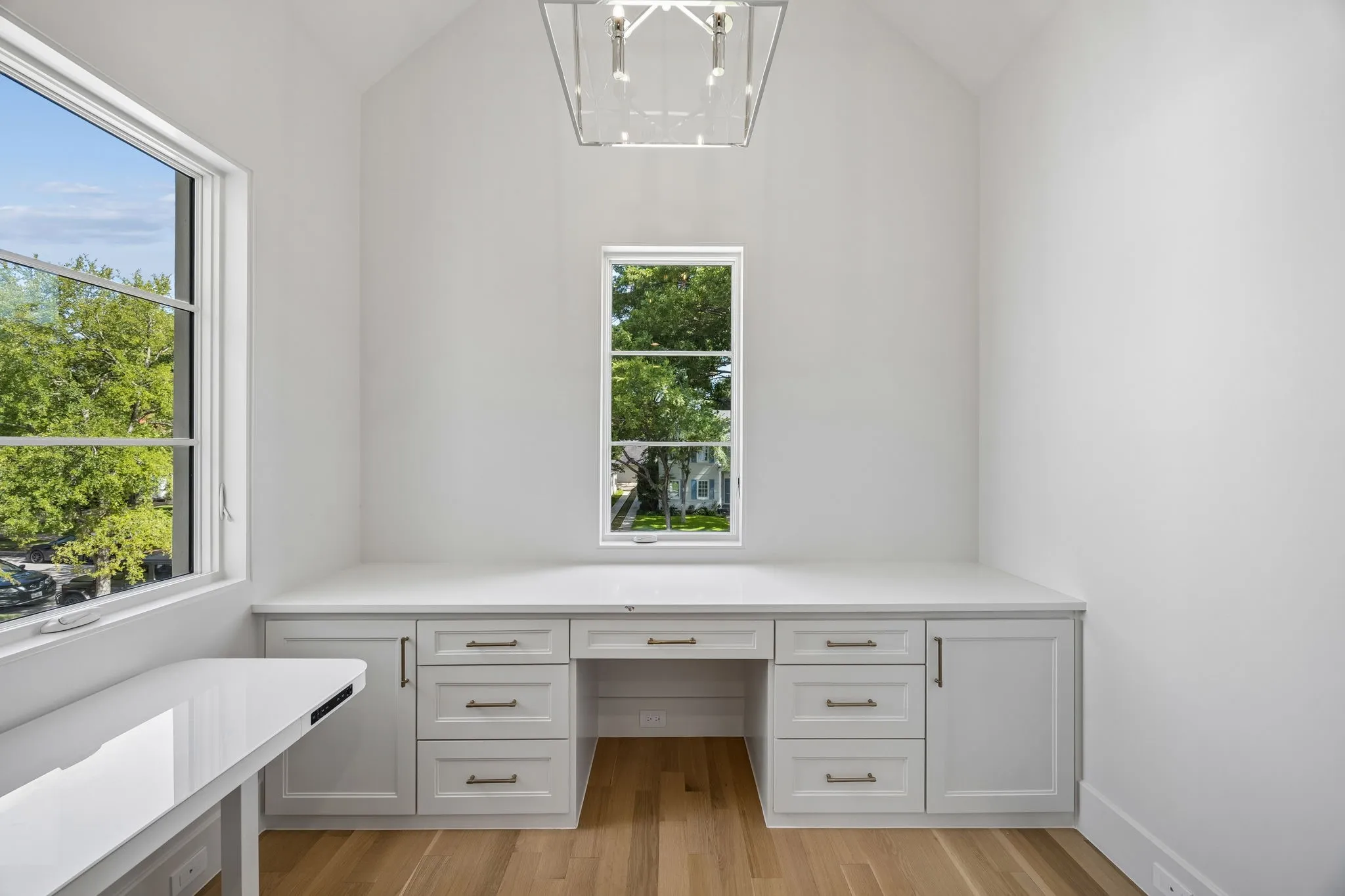 Single Family Residence For Rent in Dallas County , 4529 Bordeaux Avenue, Highland Park, Texas 75205, 6 Bedroom, 8 Bathroom, 2 Garage spaces, 6,094 Sqft, built in 2023, Price $35,000, mls#21333262, Real Estate Agent in Highland Park, Homes For Rent in Dallas county, Homes For Rent in Highland Park, Realtor in Highland Park Texas, Real Estate Brokerage Independent Realty Texas, Luminita Cordes Realtor