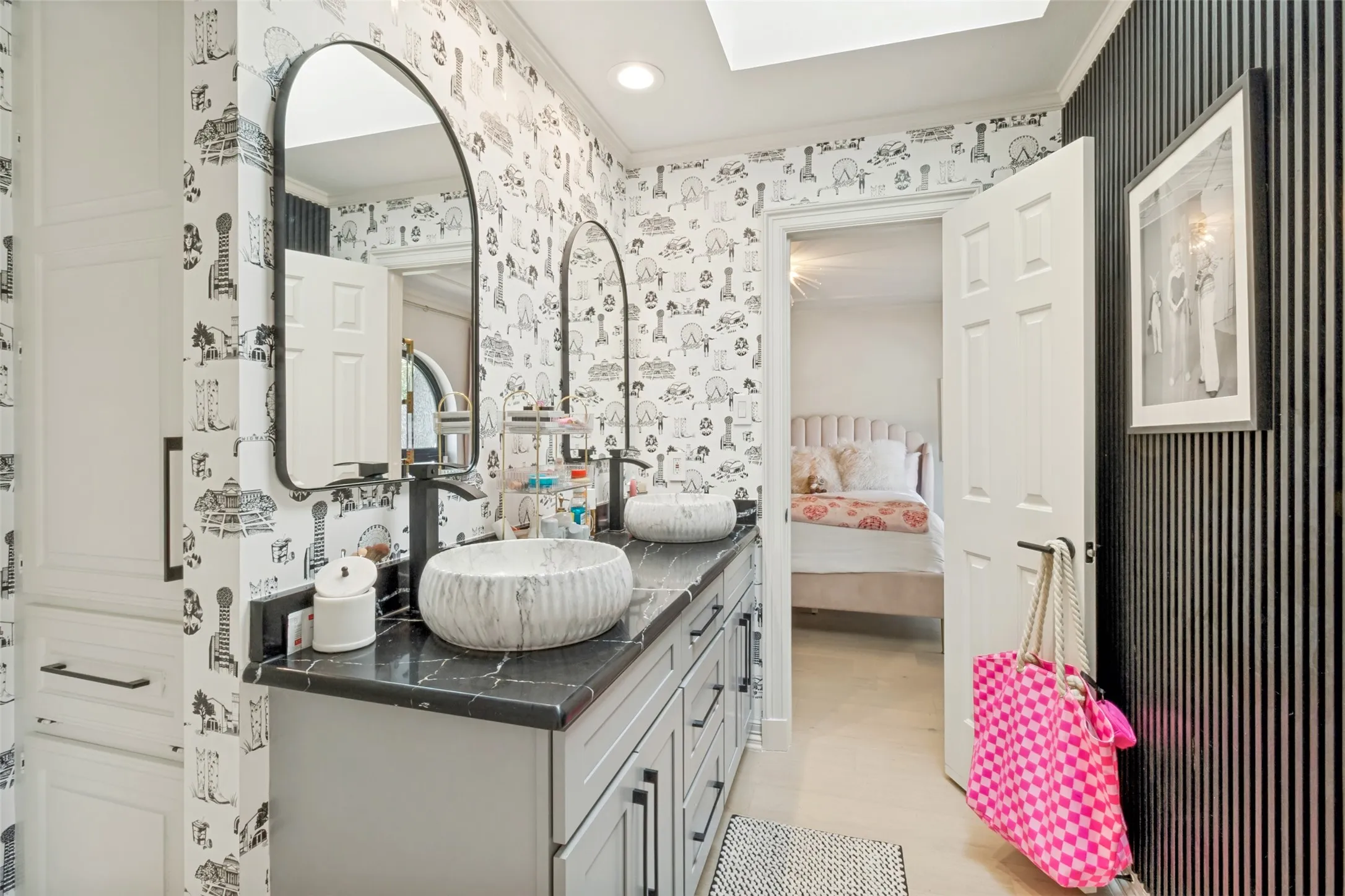 Single Family Residence For Sale in Collin County , 4808 Sea Pines Drive, Dallas, Texas 75287, 4 Bedroom, 3 Bathroom, 3 Garage spaces, 3,550 Sqft, built in 1984, mls#21332953, Real Estate Agent in Dallas, Homes For Sale in Collin county, Homes For Sale in Dallas, Realtor in Dallas Texas, Real Estate Brokerage Independent Realty Texas, Luminita Cordes Realtor