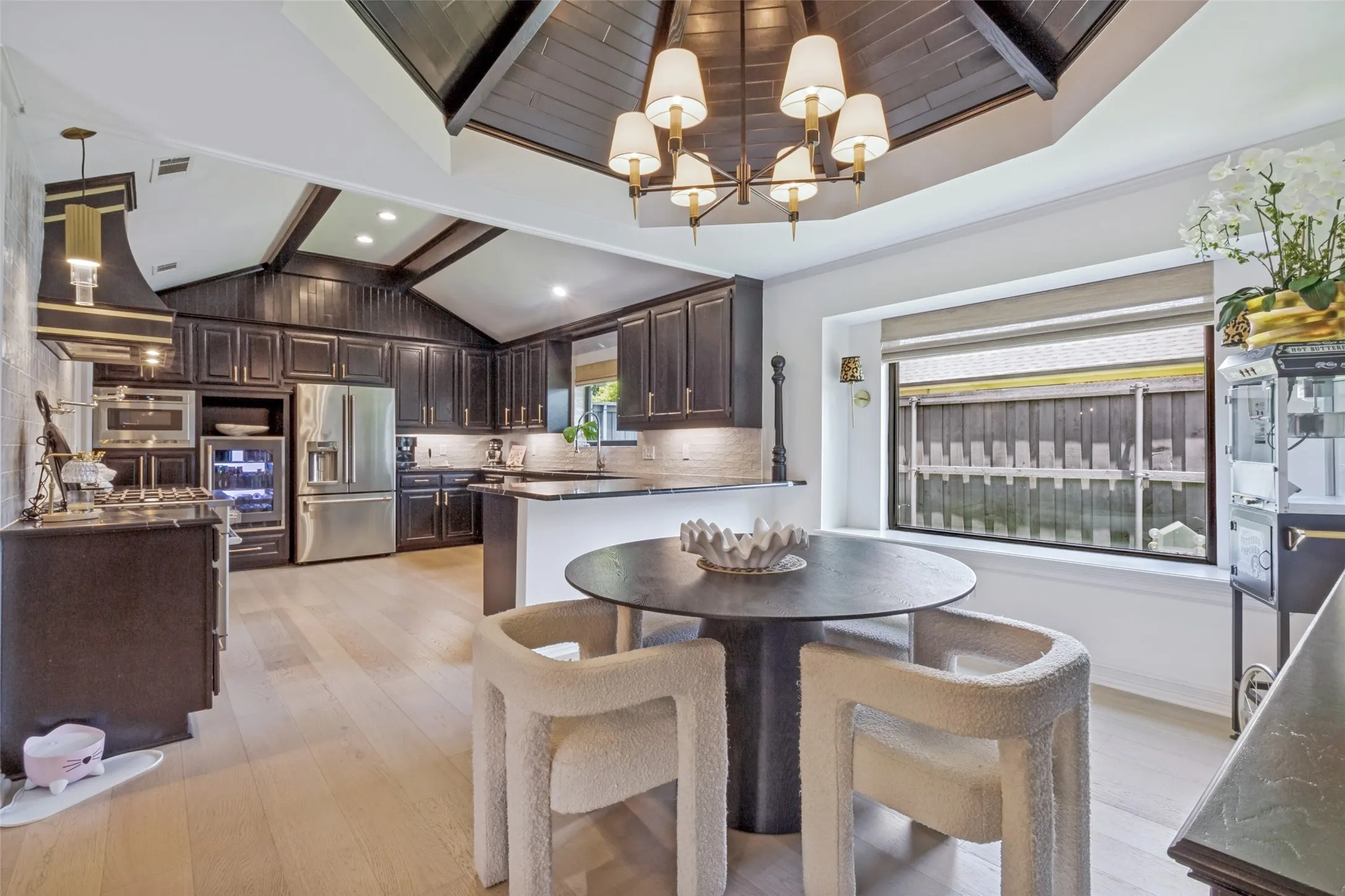 Single Family Residence For Sale in Collin County , 4808 Sea Pines Drive, Dallas, Texas 75287, 4 Bedroom, 3 Bathroom, 3 Garage spaces, 3,550 Sqft, built in 1984, mls#21332953, Real Estate Agent in Dallas, Homes For Sale in Collin county, Homes For Sale in Dallas, Realtor in Dallas Texas, Real Estate Brokerage Independent Realty Texas, Luminita Cordes Realtor