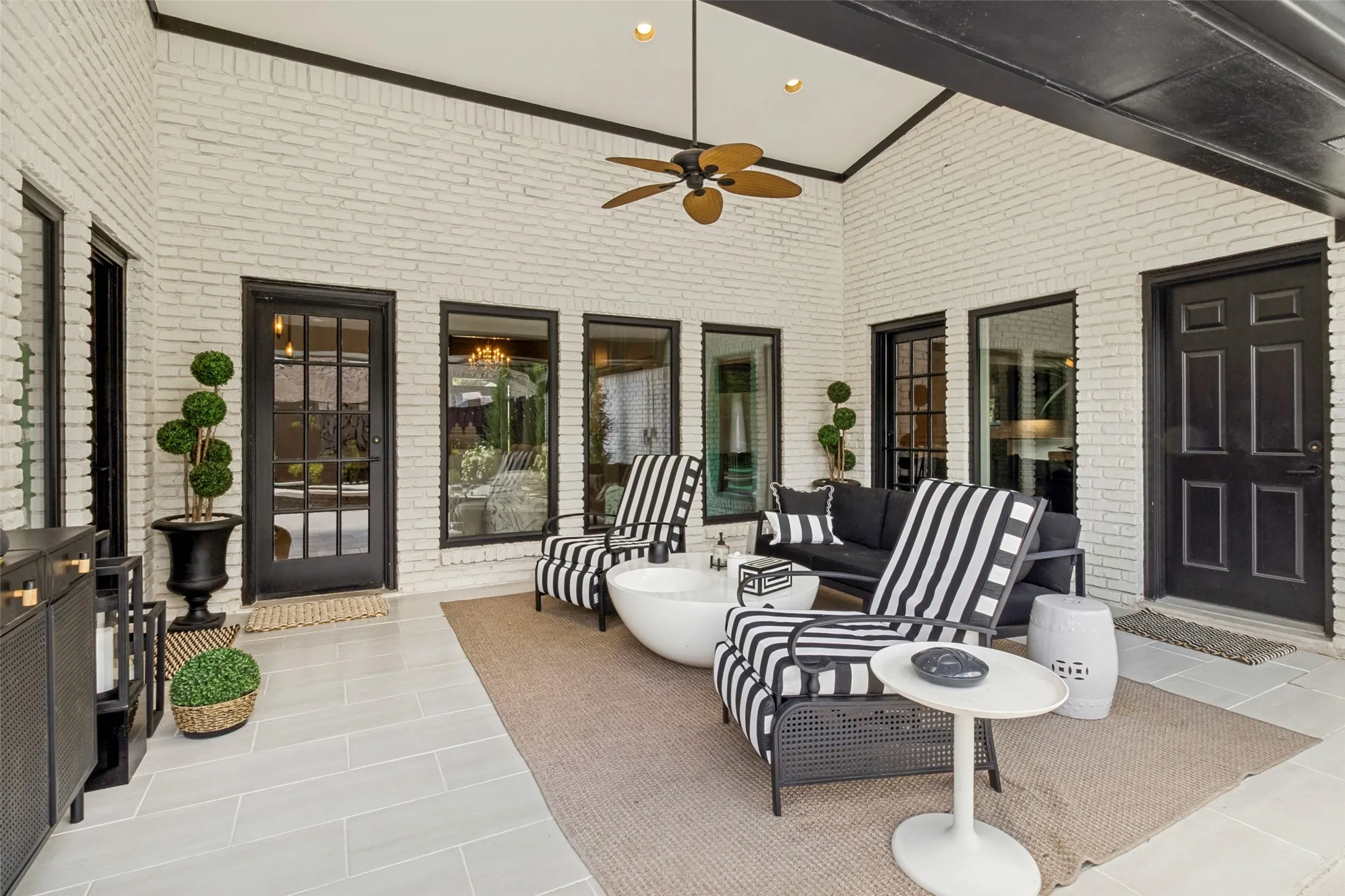 Single Family Residence For Sale in Collin County , 4808 Sea Pines Drive, Dallas, Texas 75287, 4 Bedroom, 3 Bathroom, 3 Garage spaces, 3,550 Sqft, built in 1984, mls#21332953, Real Estate Agent in Dallas, Homes For Sale in Collin county, Homes For Sale in Dallas, Realtor in Dallas Texas, Real Estate Brokerage Independent Realty Texas, Luminita Cordes Realtor