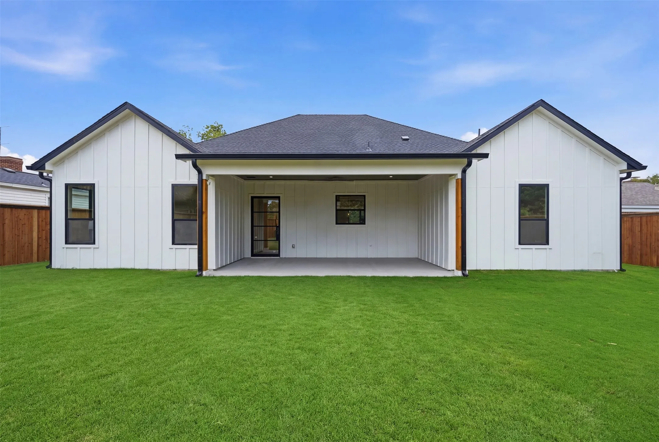 Single Family Residence For Sale in Tarrant County , 6404 Camp Bowie Boulevard, Fort Worth, Texas 76116, 4 Bedroom, 3 Bathroom, 2 Garage spaces, 2,300 Sqft, built in 2026, mls#21333298, Real Estate Agent in Fort Worth, Homes For Sale in Tarrant county, Homes For Sale in Fort Worth, Realtor in Fort Worth Texas, Real Estate Brokerage Independent Realty Texas, Luminita Cordes Realtor