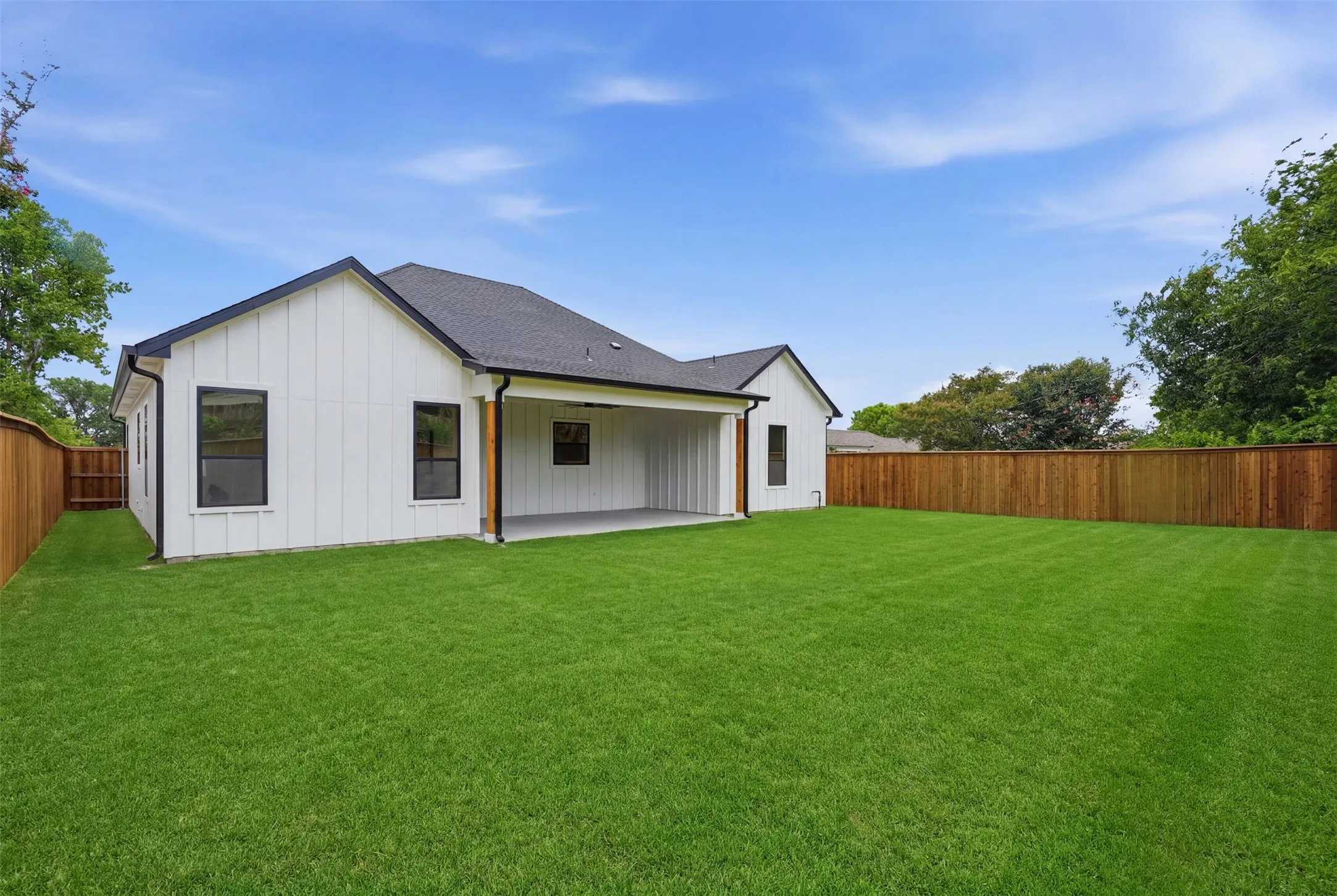 Single Family Residence For Sale in Tarrant County , 6404 Camp Bowie Boulevard, Fort Worth, Texas 76116, 4 Bedroom, 3 Bathroom, 2 Garage spaces, 2,300 Sqft, built in 2026, mls#21333298, Real Estate Agent in Fort Worth, Homes For Sale in Tarrant county, Homes For Sale in Fort Worth, Realtor in Fort Worth Texas, Real Estate Brokerage Independent Realty Texas, Luminita Cordes Realtor
