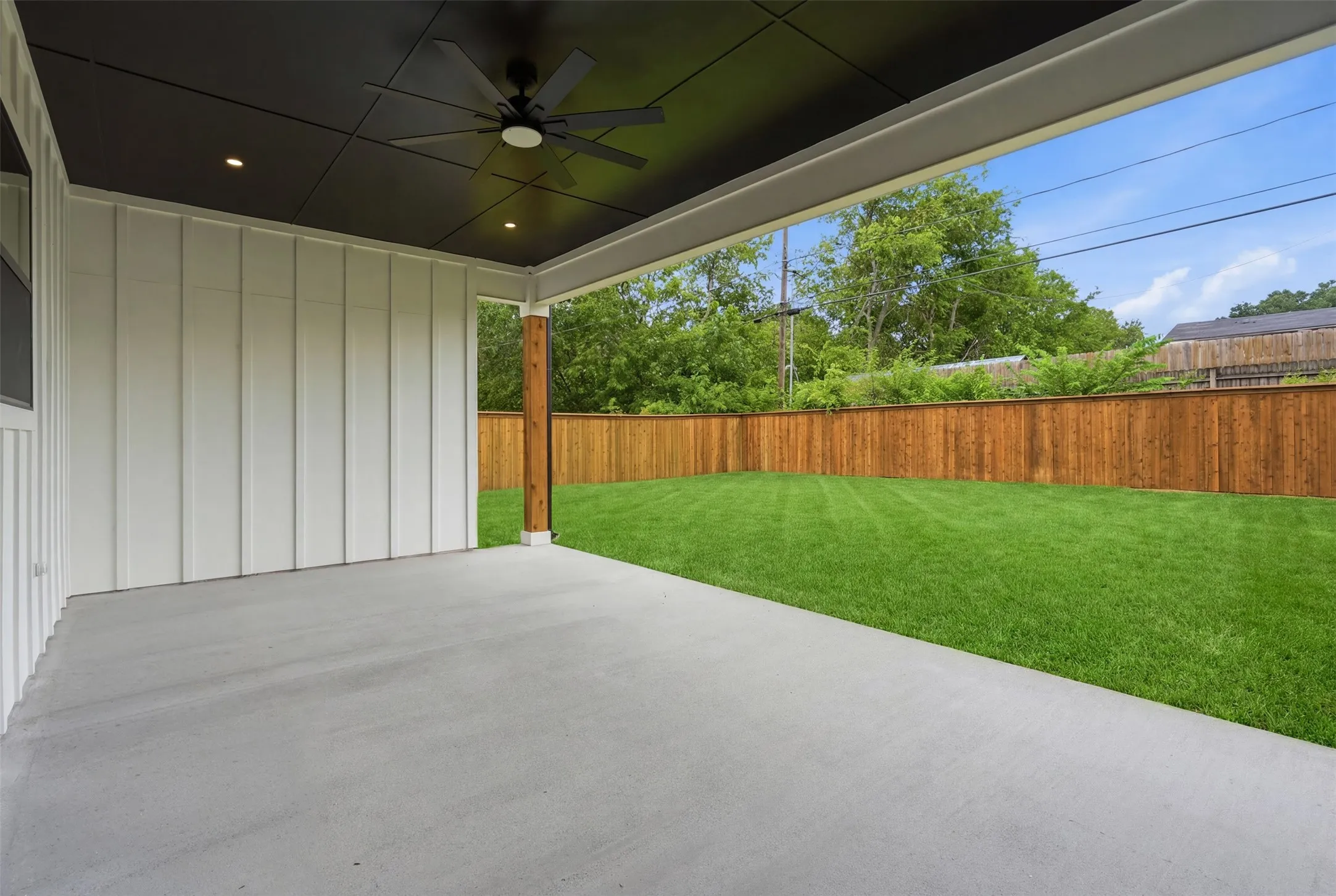 Single Family Residence For Sale in Tarrant County , 6404 Camp Bowie Boulevard, Fort Worth, Texas 76116, 4 Bedroom, 3 Bathroom, 2 Garage spaces, 2,300 Sqft, built in 2026, mls#21333298, Real Estate Agent in Fort Worth, Homes For Sale in Tarrant county, Homes For Sale in Fort Worth, Realtor in Fort Worth Texas, Real Estate Brokerage Independent Realty Texas, Luminita Cordes Realtor