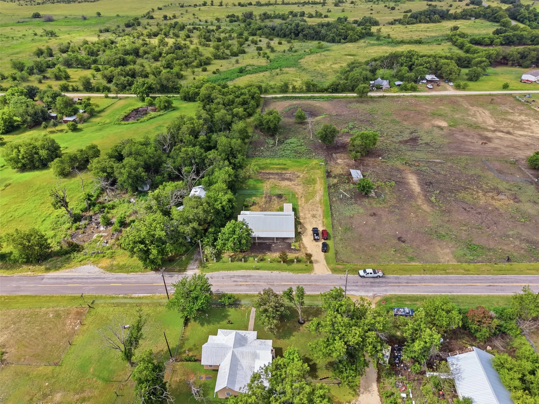 Single Family Residence For Sale in Hamilton County , 5377 Fm 219 W, Carlton, Texas 76436, 3 Bedroom, 2 Bathroom, Garage spaces, 2,675 Sqft, built in 2007, mls#21333069, Real Estate Agent in Carlton, Homes For Sale in Hamilton county, Homes For Sale in Carlton, Realtor in Carlton Texas, Real Estate Brokerage Independent Realty Texas, Luminita Cordes Realtor