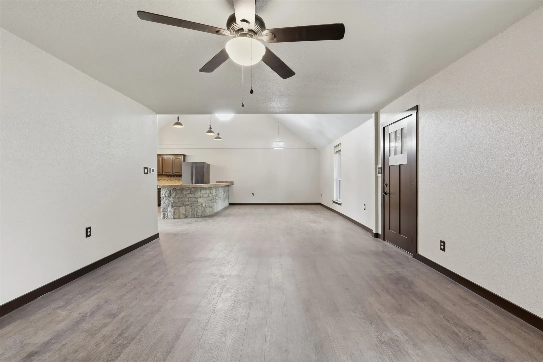 Single Family Residence For Sale in Hamilton County , 5377 Fm 219 W, Carlton, Texas 76436, 3 Bedroom, 2 Bathroom, Garage spaces, 2,675 Sqft, built in 2007, mls#21333069, Real Estate Agent in Carlton, Homes For Sale in Hamilton county, Homes For Sale in Carlton, Realtor in Carlton Texas, Real Estate Brokerage Independent Realty Texas, Luminita Cordes Realtor