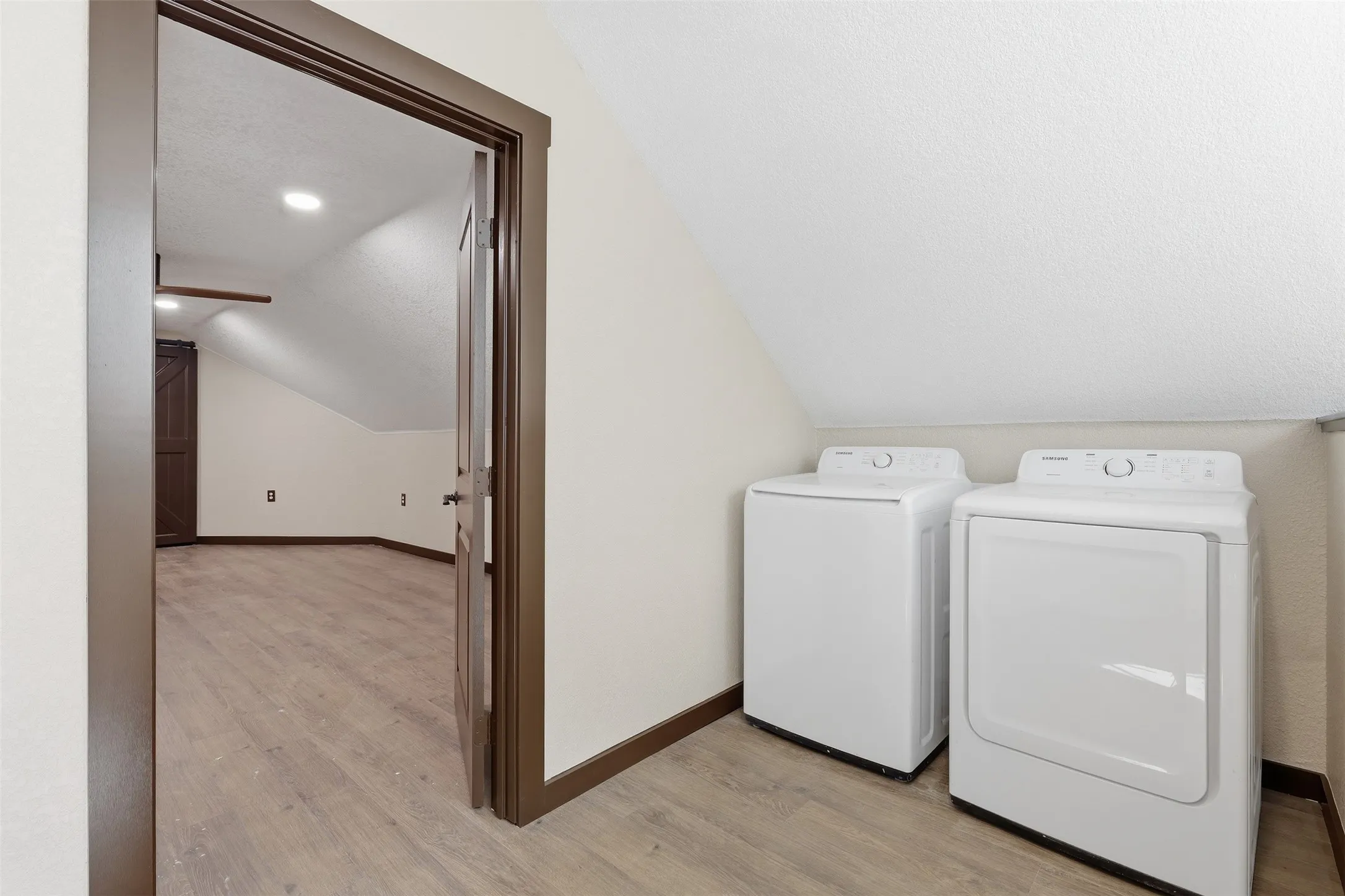 Single Family Residence For Sale in Hamilton County , 5377 Fm 219 W, Carlton, Texas 76436, 3 Bedroom, 2 Bathroom, Garage spaces, 2,675 Sqft, built in 2007, mls#21333069, Real Estate Agent in Carlton, Homes For Sale in Hamilton county, Homes For Sale in Carlton, Realtor in Carlton Texas, Real Estate Brokerage Independent Realty Texas, Luminita Cordes Realtor