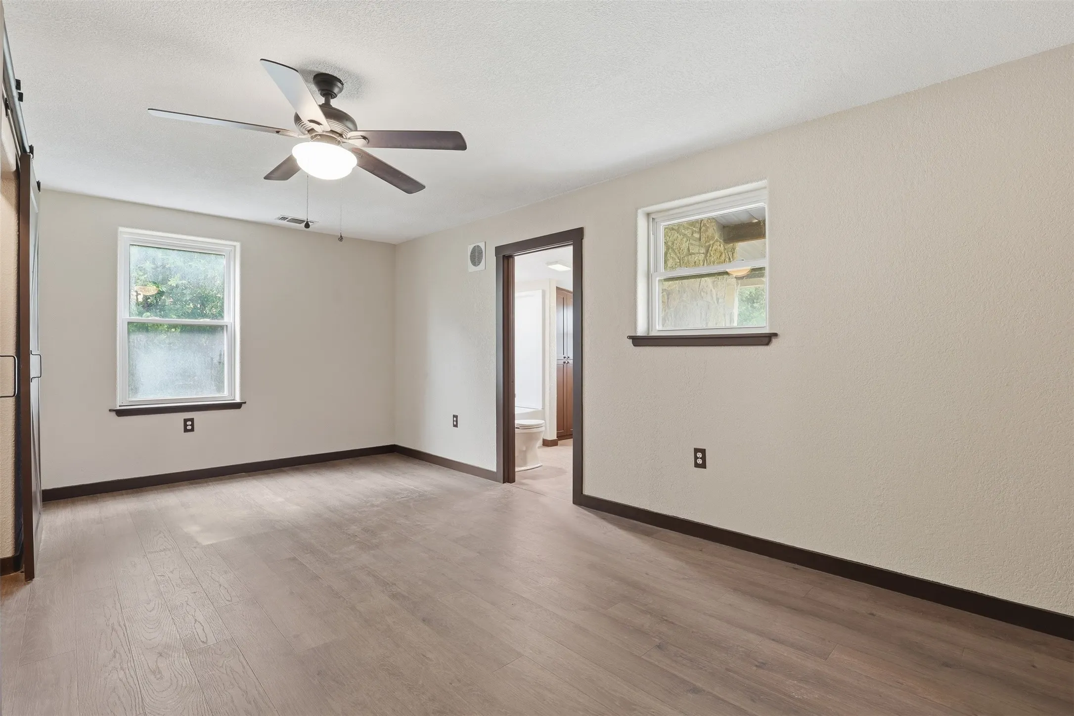 Single Family Residence For Sale in Hamilton County , 5377 Fm 219 W, Carlton, Texas 76436, 3 Bedroom, 2 Bathroom, Garage spaces, 2,675 Sqft, built in 2007, mls#21333069, Real Estate Agent in Carlton, Homes For Sale in Hamilton county, Homes For Sale in Carlton, Realtor in Carlton Texas, Real Estate Brokerage Independent Realty Texas, Luminita Cordes Realtor