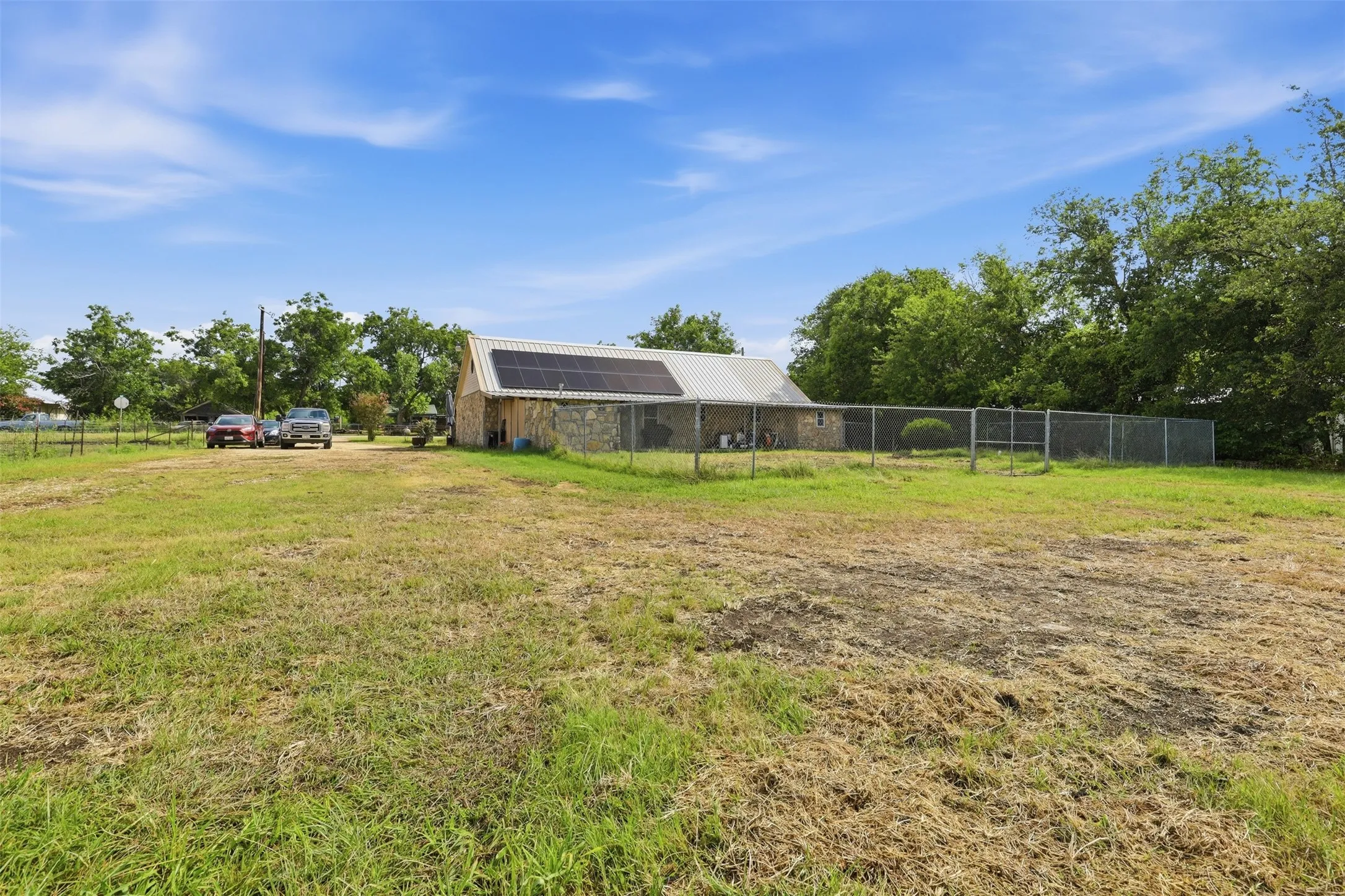 Single Family Residence For Sale in Hamilton County , 5377 Fm 219 W, Carlton, Texas 76436, 3 Bedroom, 2 Bathroom, Garage spaces, 2,675 Sqft, built in 2007, mls#21333069, Real Estate Agent in Carlton, Homes For Sale in Hamilton county, Homes For Sale in Carlton, Realtor in Carlton Texas, Real Estate Brokerage Independent Realty Texas, Luminita Cordes Realtor
