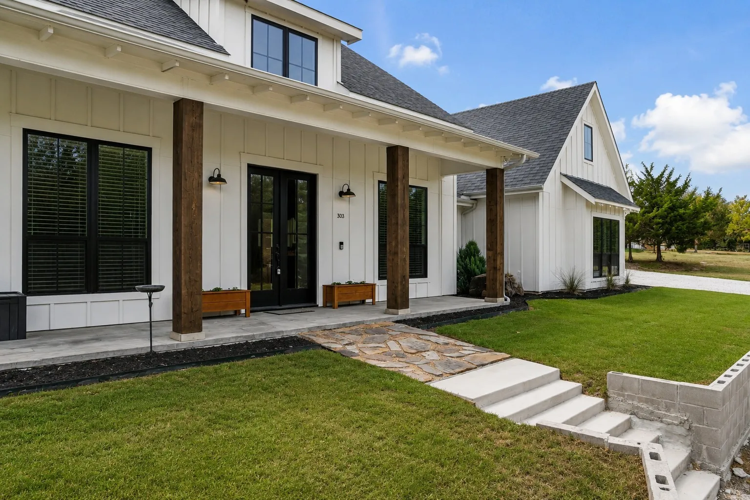 Single Family Residence For Sale in Grayson County , 303 Cates Road, Van Alstyne, Texas 75495, 4 Bedroom, 4 Bathroom, 4 Garage spaces, 2,822 Sqft, built in 2020, mls#21332741, Real Estate Agent in Van Alstyne, Homes For Sale in Grayson county, Homes For Sale in Van Alstyne, Realtor in Van Alstyne Texas, Real Estate Brokerage Independent Realty Texas, Luminita Cordes Realtor