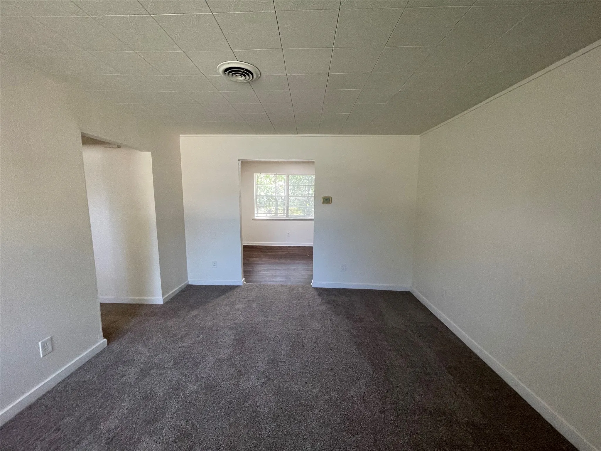 Single Family Residence For Rent in Dallas County , 4743 Harper Drive, Mesquite, Texas 75150, 3 Bedroom, 2 Bathroom, Garage spaces, 1,318 Sqft, built in 1959, mls#21333306, Real Estate Agent in Mesquite, Homes For Rent in Dallas county, Homes For Rent in Mesquite, Realtor in Mesquite Texas, Real Estate Brokerage Independent Realty Texas, Luminita Cordes Realtor