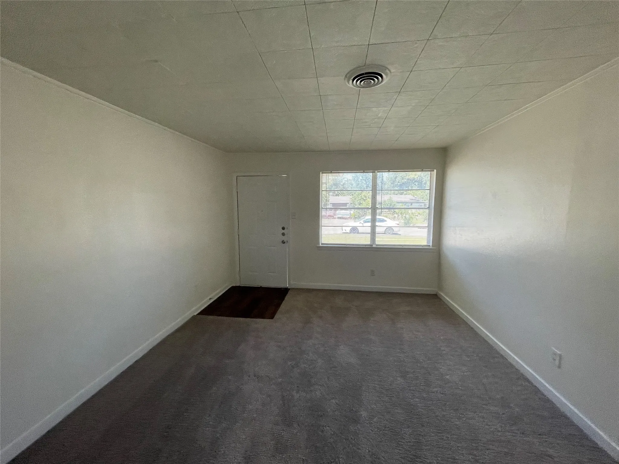 Single Family Residence For Rent in Dallas County , 4743 Harper Drive, Mesquite, Texas 75150, 3 Bedroom, 2 Bathroom, Garage spaces, 1,318 Sqft, built in 1959, mls#21333306, Real Estate Agent in Mesquite, Homes For Rent in Dallas county, Homes For Rent in Mesquite, Realtor in Mesquite Texas, Real Estate Brokerage Independent Realty Texas, Luminita Cordes Realtor