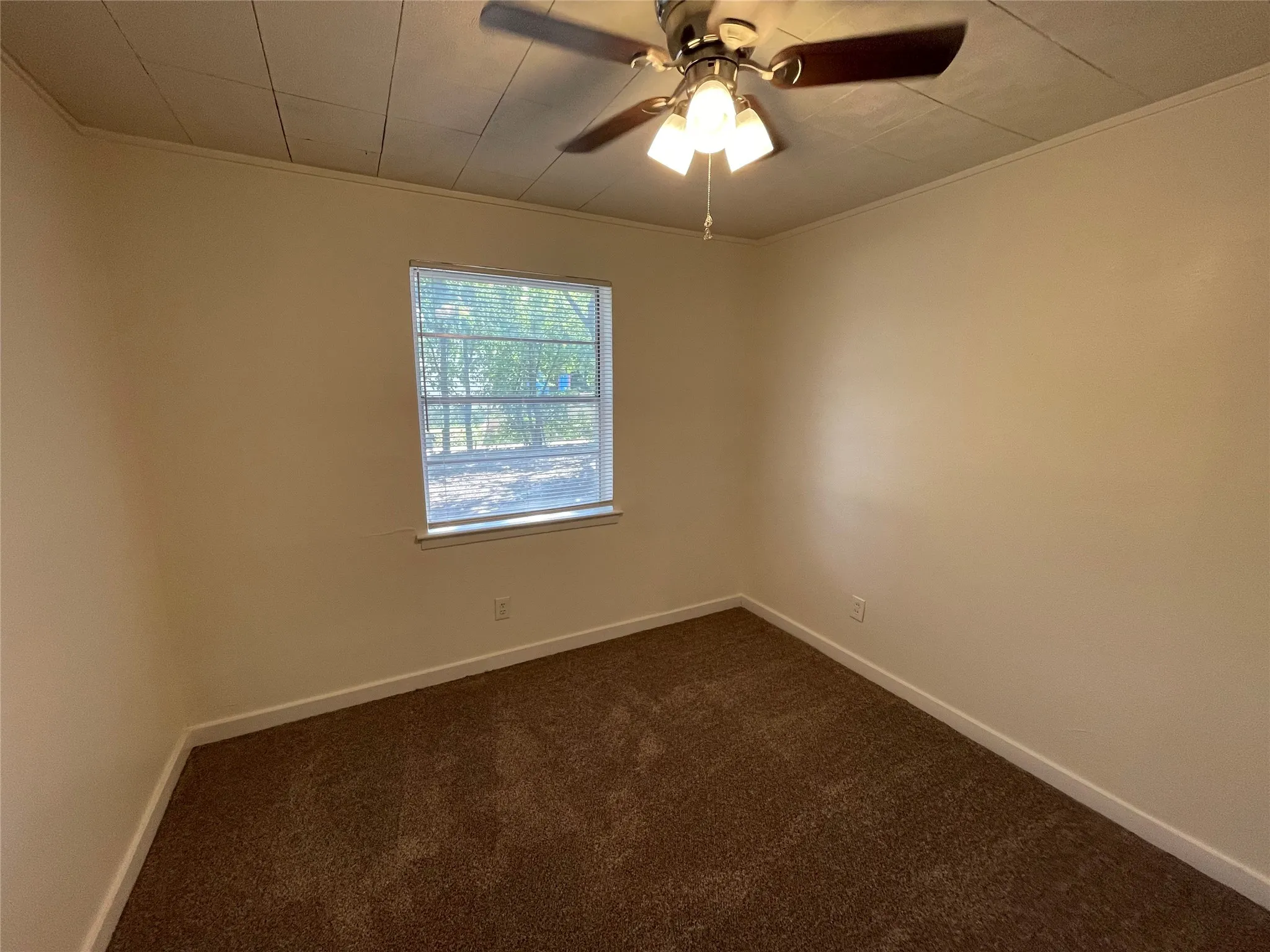 Single Family Residence For Rent in Dallas County , 4743 Harper Drive, Mesquite, Texas 75150, 3 Bedroom, 2 Bathroom, Garage spaces, 1,318 Sqft, built in 1959, mls#21333306, Real Estate Agent in Mesquite, Homes For Rent in Dallas county, Homes For Rent in Mesquite, Realtor in Mesquite Texas, Real Estate Brokerage Independent Realty Texas, Luminita Cordes Realtor