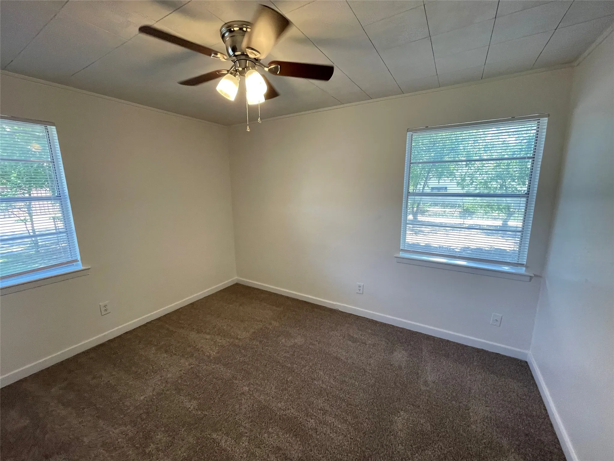 Single Family Residence For Rent in Dallas County , 4743 Harper Drive, Mesquite, Texas 75150, 3 Bedroom, 2 Bathroom, Garage spaces, 1,318 Sqft, built in 1959, mls#21333306, Real Estate Agent in Mesquite, Homes For Rent in Dallas county, Homes For Rent in Mesquite, Realtor in Mesquite Texas, Real Estate Brokerage Independent Realty Texas, Luminita Cordes Realtor
