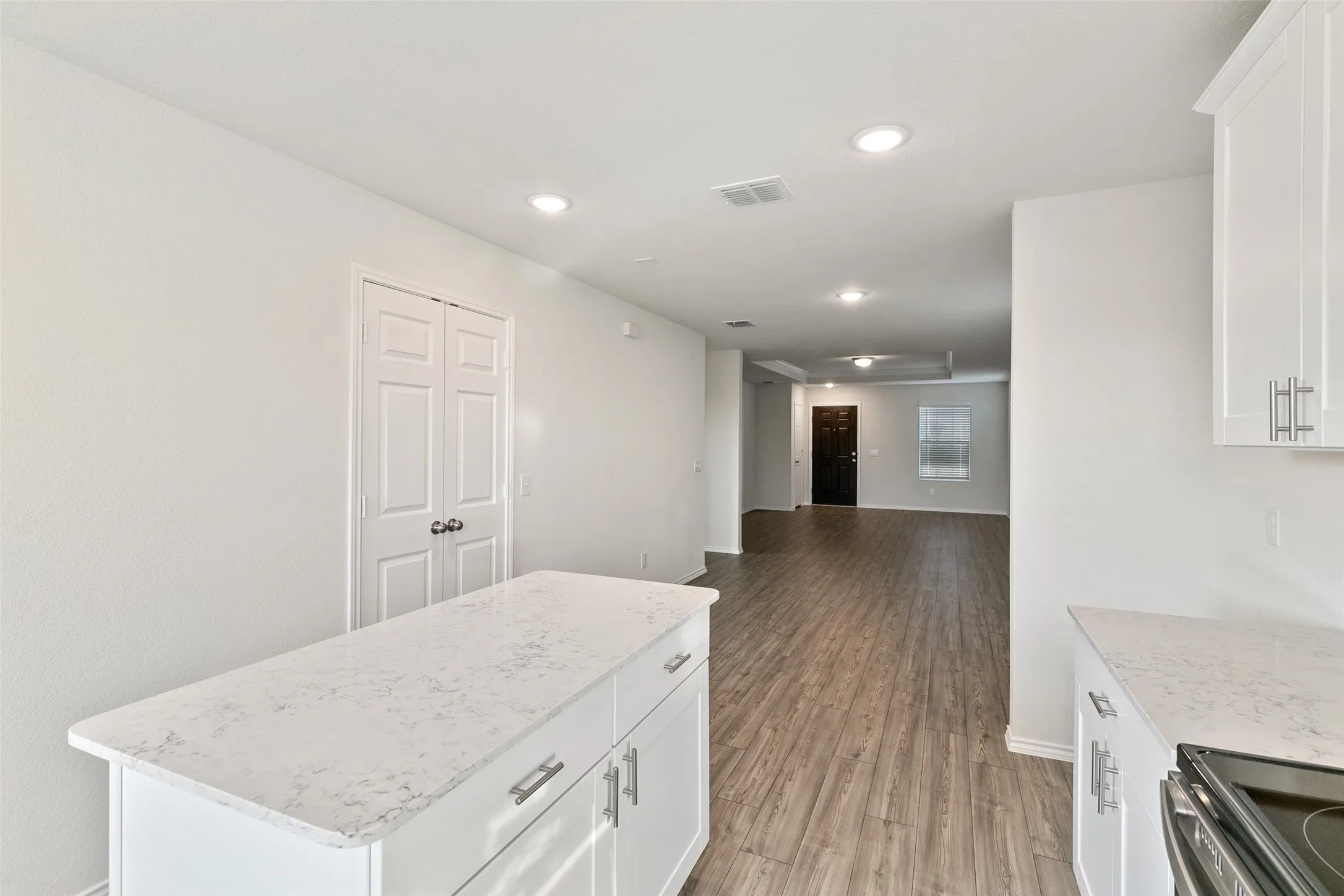 Single Family Residence For Rent in Tarrant County , 4509 Greenham Lane, Fort Worth, Texas 76036, 3 Bedroom, 2 Bathroom, 2 Garage spaces, 1,512 Sqft, built in 2021, mls#21330620, Real Estate Agent in Fort Worth, Homes For Rent in Tarrant county, Homes For Rent in Fort Worth, Realtor in Fort Worth Texas, Real Estate Brokerage Independent Realty Texas, Luminita Cordes Realtor
