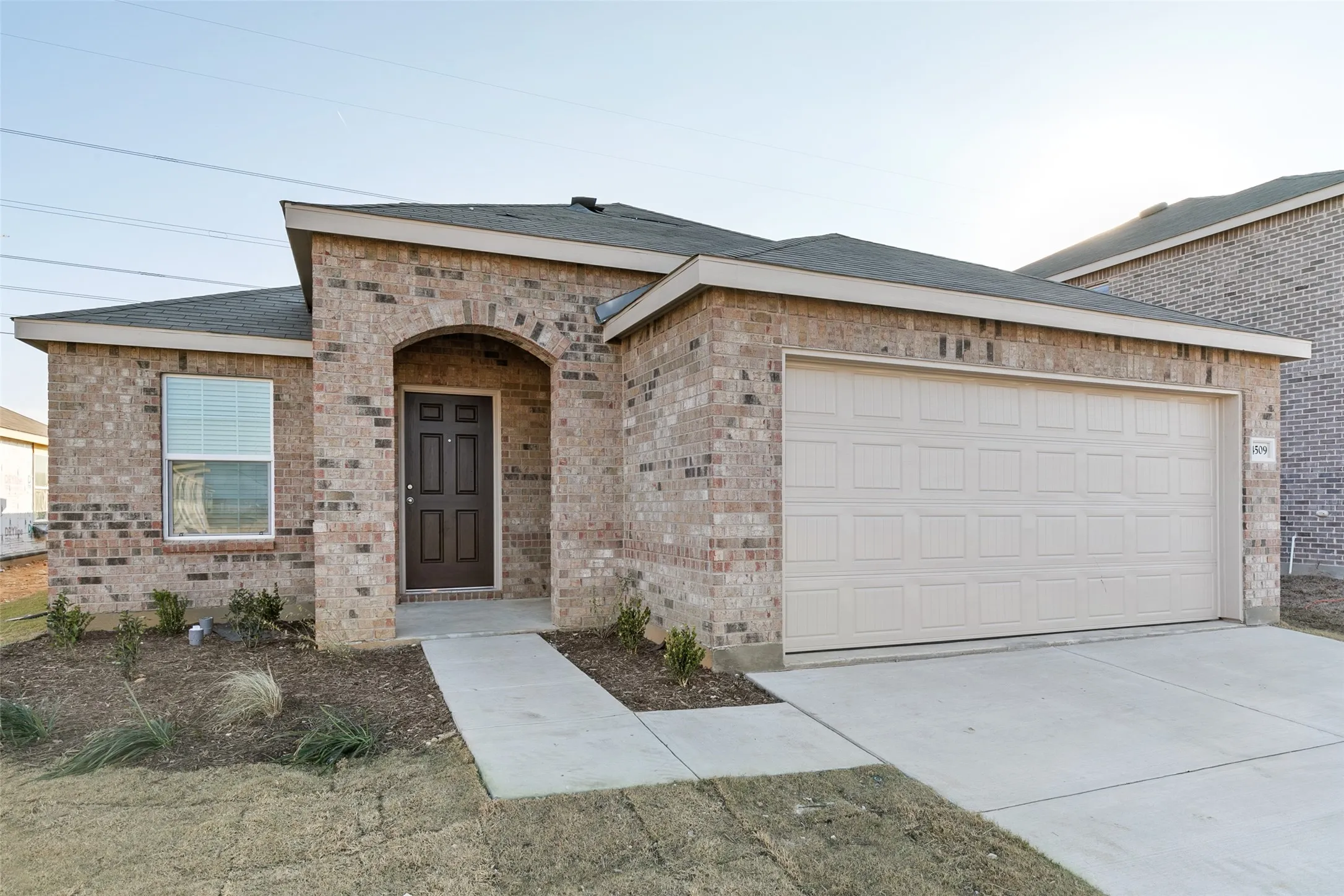 Single Family Residence For Rent in Tarrant County , 4509 Greenham Lane, Fort Worth, Texas 76036, 3 Bedroom, 2 Bathroom, 2 Garage spaces, 1,512 Sqft, built in 2021, mls#21330620, Real Estate Agent in Fort Worth, Homes For Rent in Tarrant county, Homes For Rent in Fort Worth, Realtor in Fort Worth Texas, Real Estate Brokerage Independent Realty Texas, Luminita Cordes Realtor