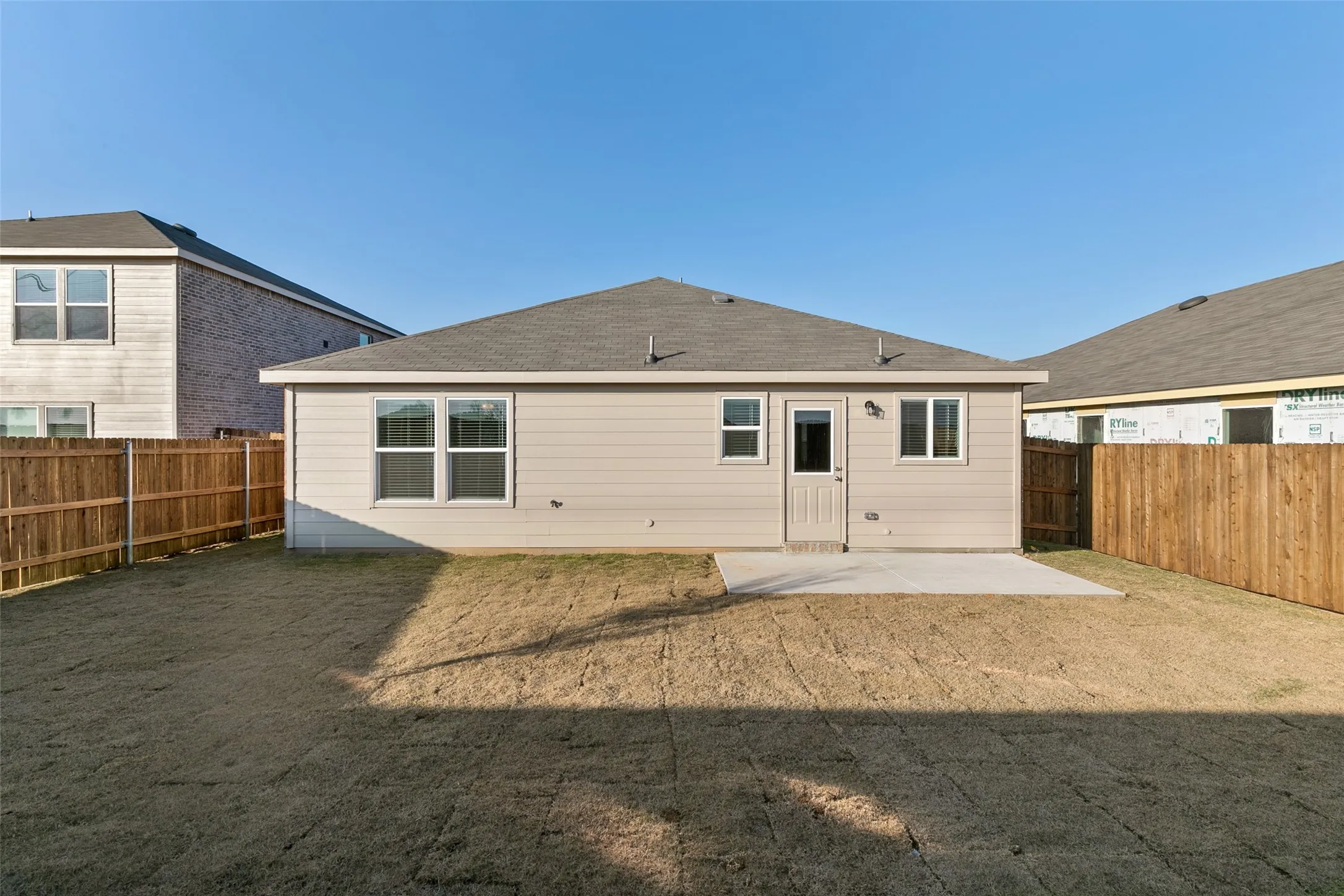 Single Family Residence For Rent in Tarrant County , 4509 Greenham Lane, Fort Worth, Texas 76036, 3 Bedroom, 2 Bathroom, 2 Garage spaces, 1,512 Sqft, built in 2021, mls#21330620, Real Estate Agent in Fort Worth, Homes For Rent in Tarrant county, Homes For Rent in Fort Worth, Realtor in Fort Worth Texas, Real Estate Brokerage Independent Realty Texas, Luminita Cordes Realtor