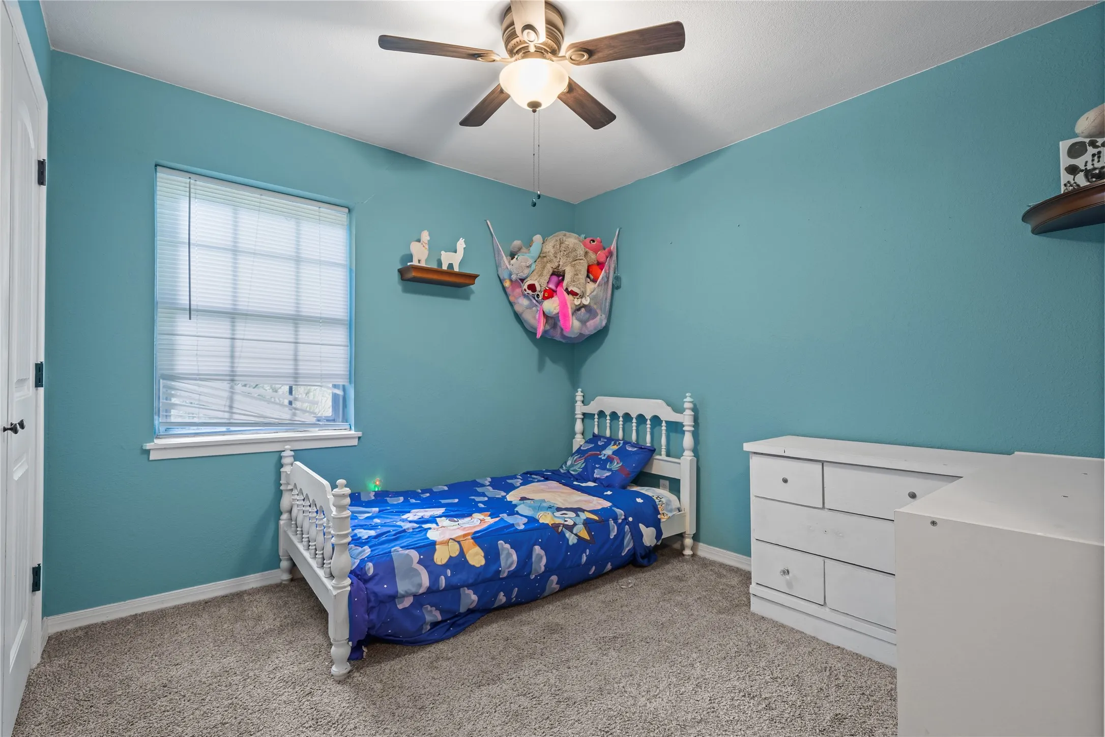 Single Family Residence For Sale in Van Zandt County , 1451 Forrest Drive, Canton, Texas 75103, 4 Bedrooms, 2 Bathrooms, Garage spaces, 2,076 Sqft, built in 1969, Price $258,000, mls#21333285, Real Estate Agent in Canton, Homes For Sale in Van Zandt county, Homes For Sale in Canton, Realtor in Canton Texas, Real Estate Brokerage Independent Realty Texas, Luminita Cordes Realtor