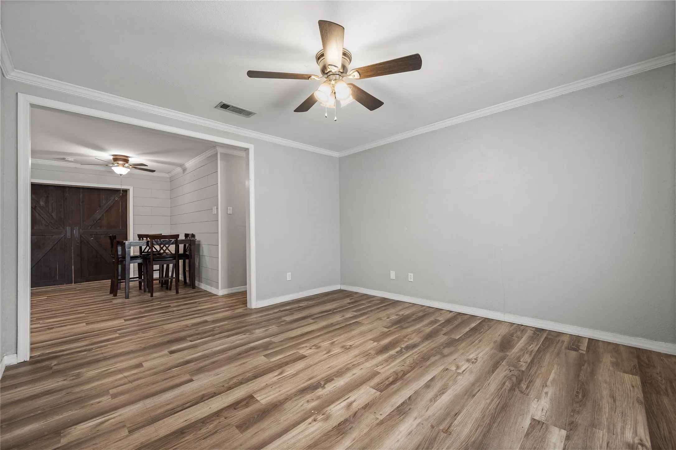 Single Family Residence For Sale in Van Zandt County , 1451 Forrest Drive, Canton, Texas 75103, 4 Bedrooms, 2 Bathrooms, Garage spaces, 2,076 Sqft, built in 1969, Price $258,000, mls#21333285, Real Estate Agent in Canton, Homes For Sale in Van Zandt county, Homes For Sale in Canton, Realtor in Canton Texas, Real Estate Brokerage Independent Realty Texas, Luminita Cordes Realtor
