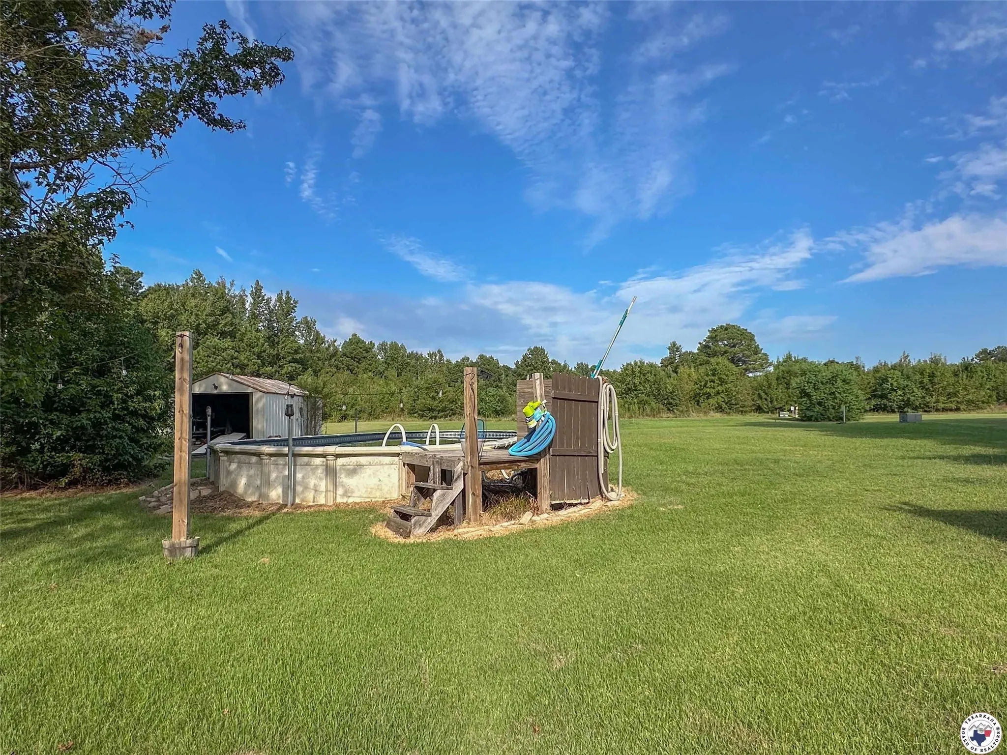 Single Family Residence For Sale in Bowie County , 1408 N FM 2148, Texarkana, Texas 75501, 3 Bedroom, 2 Bathroom, 2 Garage spaces, 1,888 Sqft, built in 2006, mls#21333318, Real Estate Agent in Texarkana, Homes For Sale in Bowie county, Homes For Sale in Texarkana, Realtor in Texarkana Texas, Real Estate Brokerage Independent Realty Texas, Luminita Cordes Realtor