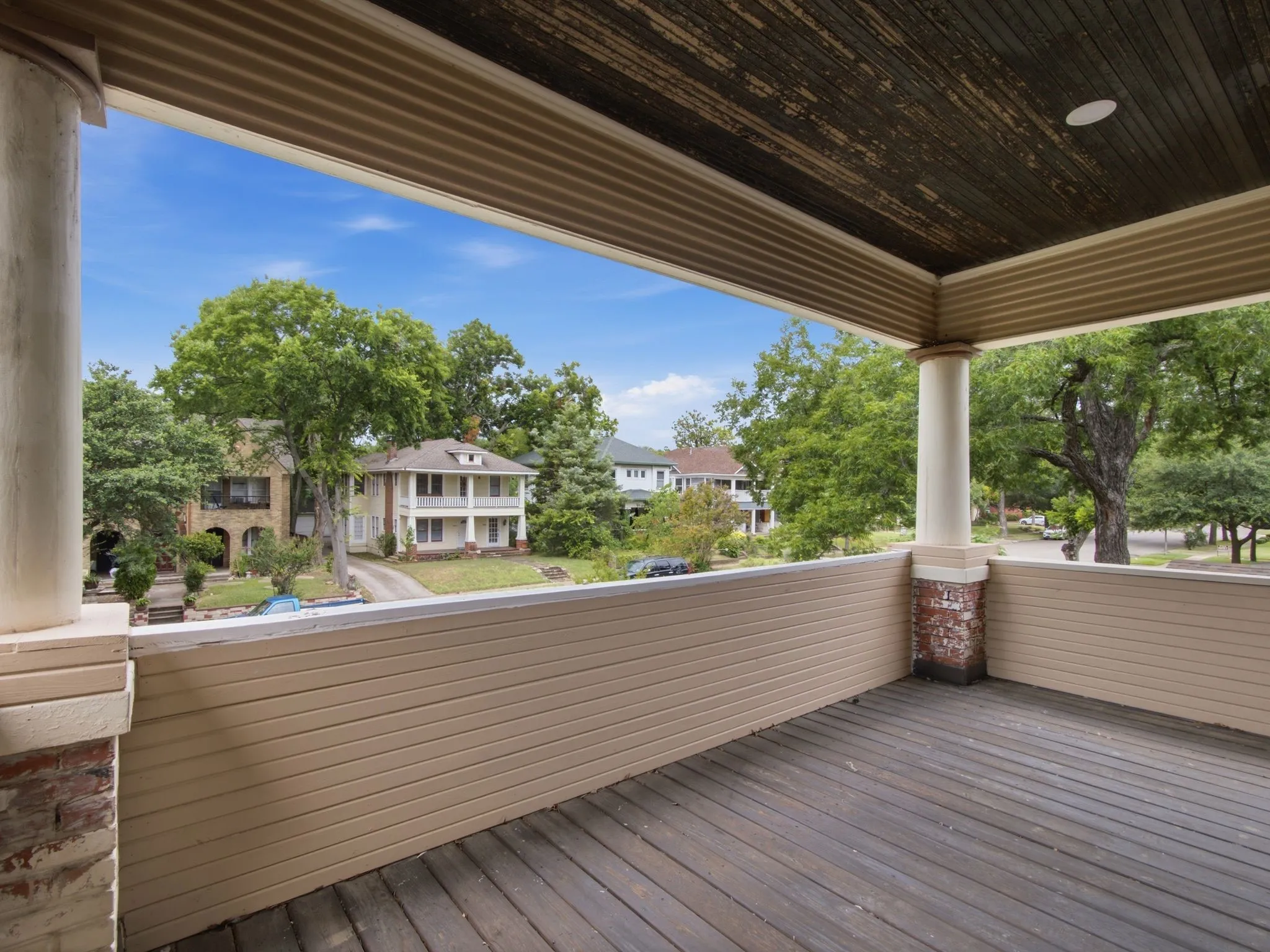 Second Living Balcony