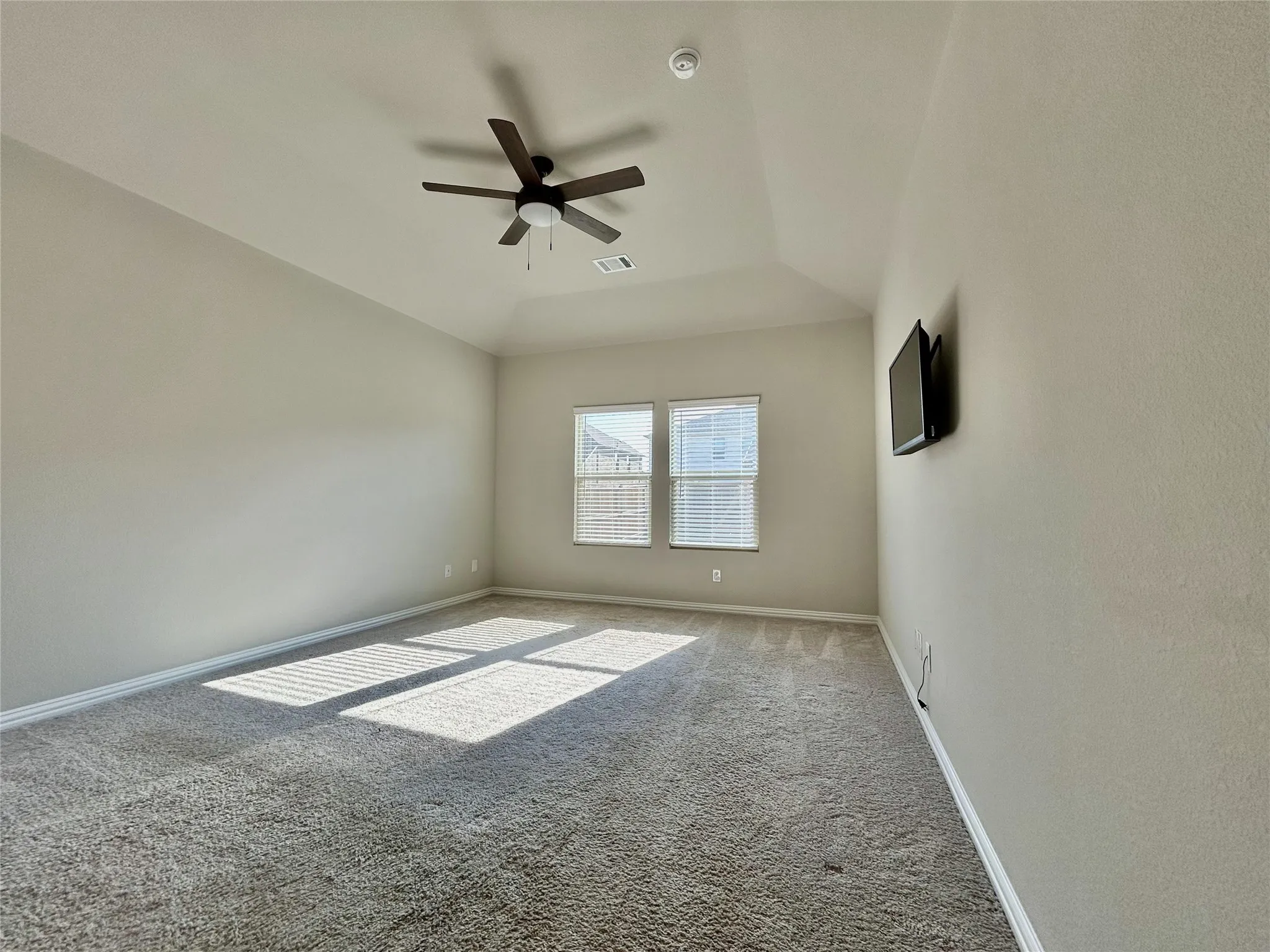 Single Family Residence For Rent in Denton County , 1804 Berry Ridge Trail, Aubrey, Texas 76227, 3 Bedroom, 3 Bathroom, 2 Garage spaces, 2,500 Sqft, built in 2021, mls#21329488, Real Estate Agent in Aubrey, Homes For Rent in Denton county, Homes For Rent in Aubrey, Realtor in Aubrey Texas, Real Estate Brokerage Independent Realty Texas, Luminita Cordes Realtor