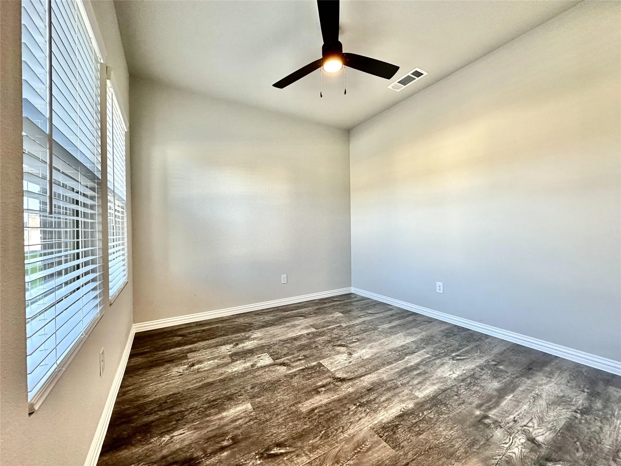 Single Family Residence For Rent in Denton County , 1804 Berry Ridge Trail, Aubrey, Texas 76227, 3 Bedroom, 3 Bathroom, 2 Garage spaces, 2,500 Sqft, built in 2021, mls#21329488, Real Estate Agent in Aubrey, Homes For Rent in Denton county, Homes For Rent in Aubrey, Realtor in Aubrey Texas, Real Estate Brokerage Independent Realty Texas, Luminita Cordes Realtor