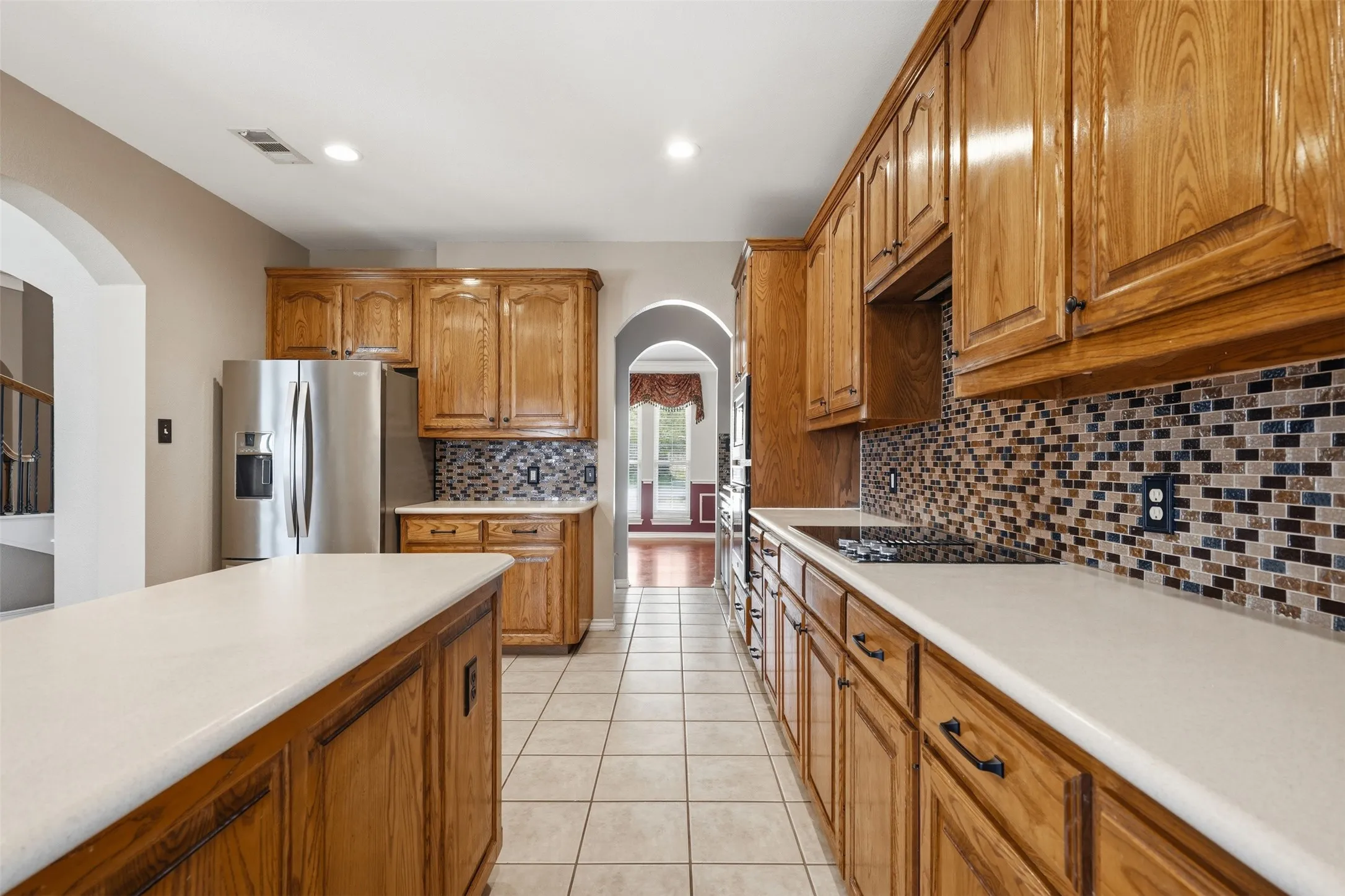 Single Family Residence For Sale in Tarrant County , 6333 Southern Hills Drive, Fort Worth, Texas 76132, 5 Bedroom, 4 Bathroom, 3 Garage spaces, 3,545 Sqft, built in 2000, mls#21331208, Real Estate Agent in Fort Worth, Homes For Sale in Tarrant county, Homes For Sale in Fort Worth, Realtor in Fort Worth Texas, Real Estate Brokerage Independent Realty Texas, Luminita Cordes Realtor