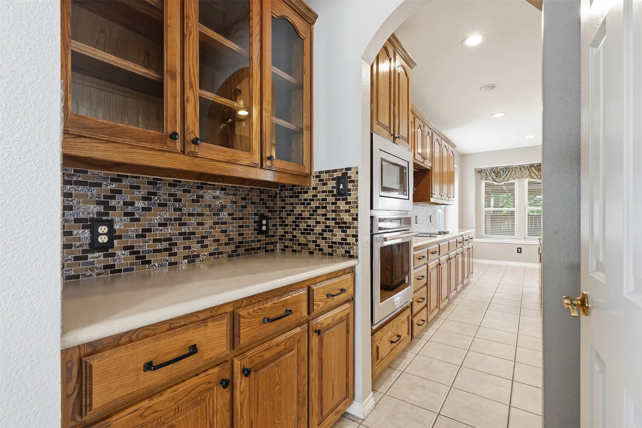 Single Family Residence For Sale in Tarrant County , 6333 Southern Hills Drive, Fort Worth, Texas 76132, 5 Bedroom, 4 Bathroom, 3 Garage spaces, 3,545 Sqft, built in 2000, mls#21331208, Real Estate Agent in Fort Worth, Homes For Sale in Tarrant county, Homes For Sale in Fort Worth, Realtor in Fort Worth Texas, Real Estate Brokerage Independent Realty Texas, Luminita Cordes Realtor