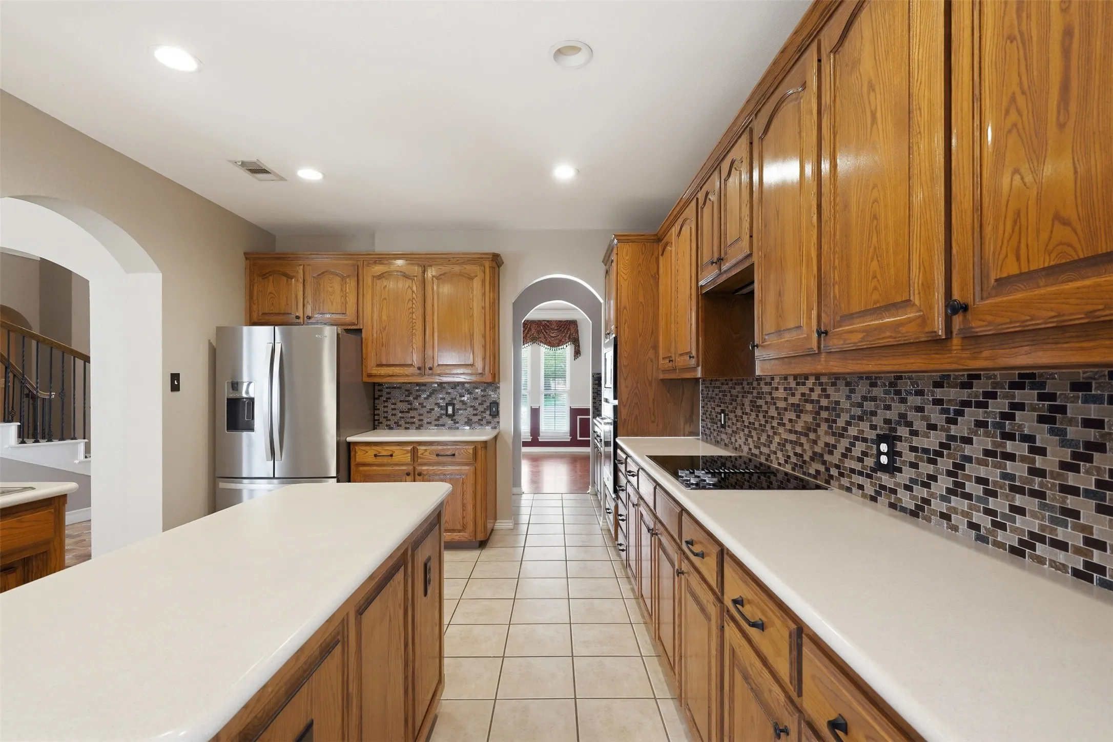 Single Family Residence For Sale in Tarrant County , 6333 Southern Hills Drive, Fort Worth, Texas 76132, 5 Bedroom, 4 Bathroom, 3 Garage spaces, 3,545 Sqft, built in 2000, mls#21331208, Real Estate Agent in Fort Worth, Homes For Sale in Tarrant county, Homes For Sale in Fort Worth, Realtor in Fort Worth Texas, Real Estate Brokerage Independent Realty Texas, Luminita Cordes Realtor