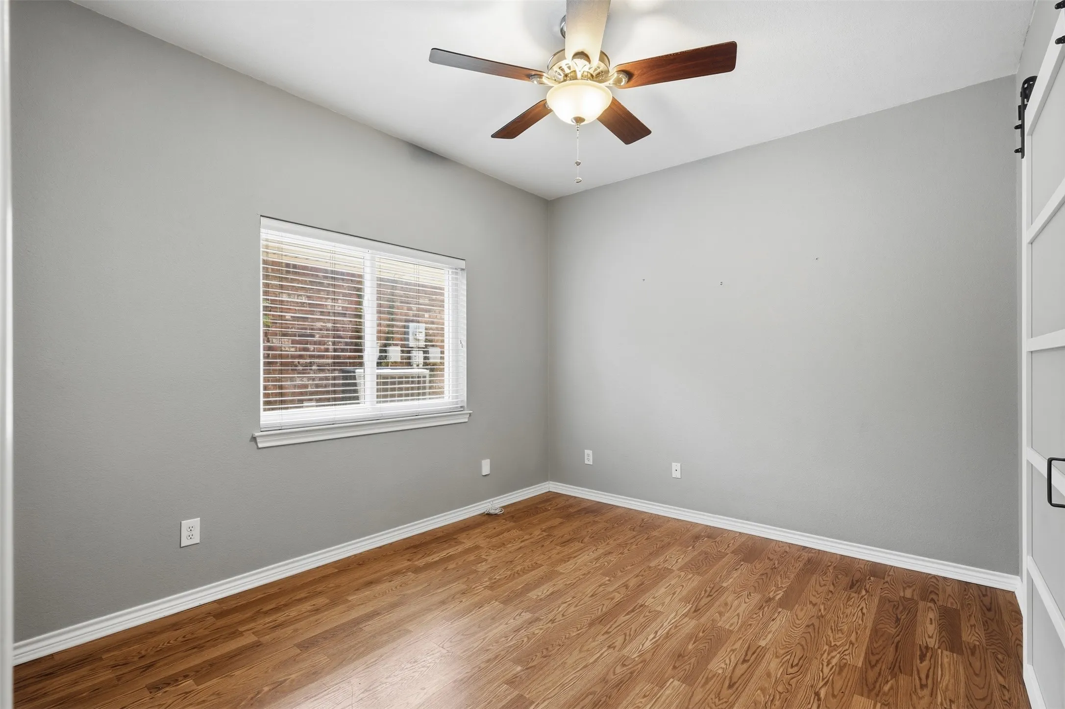 Single Family Residence For Sale in Tarrant County , 6333 Southern Hills Drive, Fort Worth, Texas 76132, 5 Bedroom, 4 Bathroom, 3 Garage spaces, 3,545 Sqft, built in 2000, mls#21331208, Real Estate Agent in Fort Worth, Homes For Sale in Tarrant county, Homes For Sale in Fort Worth, Realtor in Fort Worth Texas, Real Estate Brokerage Independent Realty Texas, Luminita Cordes Realtor