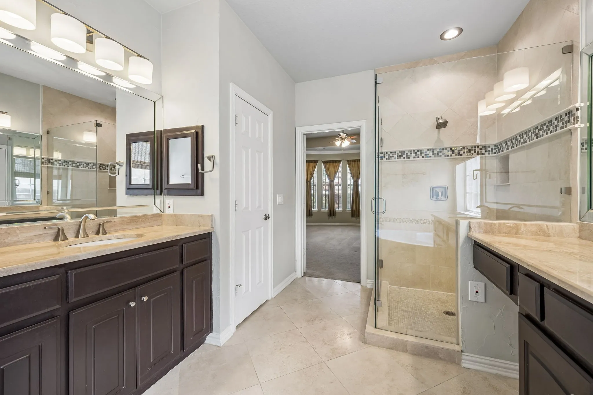 Single Family Residence For Sale in Dallas County , 122 Woodland Cove, Coppell, Texas 75019, 4 Bedroom, 4 Bathroom, 3 Garage spaces, 3,295 Sqft, built in 2000, mls#21333035, Real Estate Agent in Coppell, Homes For Sale in Dallas county, Homes For Sale in Coppell, Realtor in Coppell Texas, Real Estate Brokerage Independent Realty Texas, Luminita Cordes Realtor