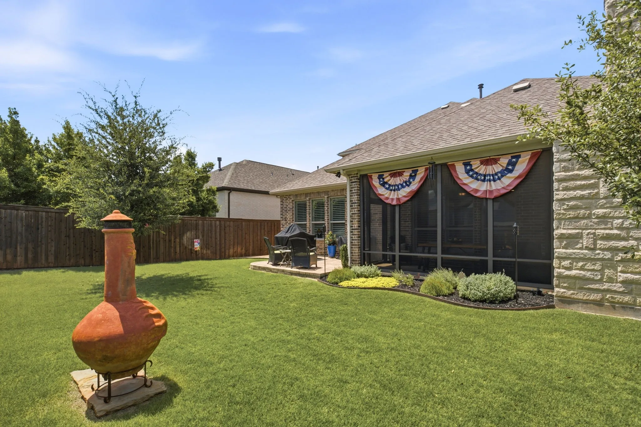 Whether envisioning a garden, play area, future outdoor kitchen, pool, additional landscaping...this versatile yard provides exceptional flexibility to bring your vision to life.