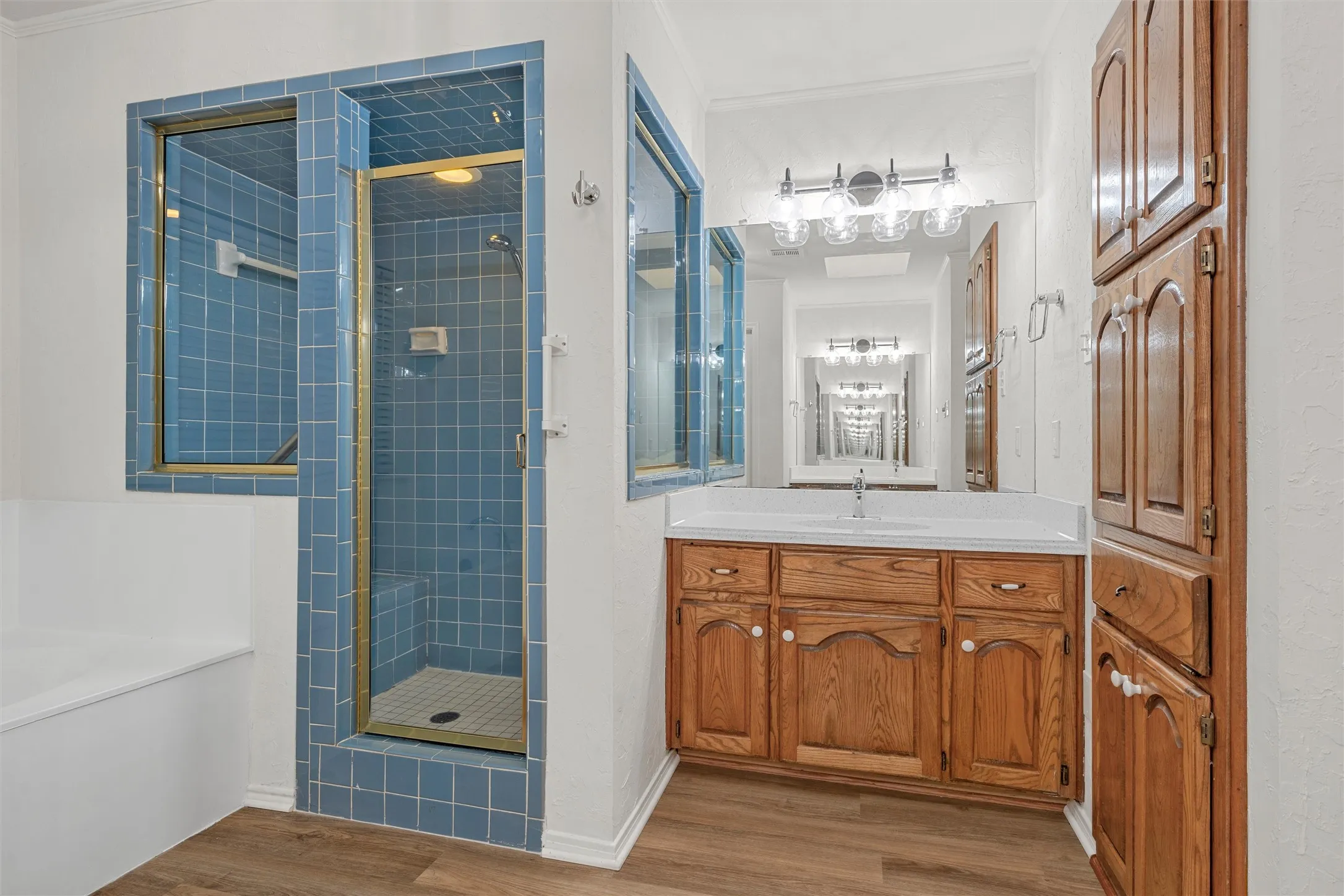 Single Family Residence For Sale in Mc Lennan County , 108 Spring Creek Street, Lacy Lakeview, Texas 76705, 3 Bedroom, 3 Bathroom, 2 Garage spaces, 2,637 Sqft, built in 1986, mls#21330605, Real Estate Agent in Lacy Lakeview, Homes For Sale in Mc Lennan county, Homes For Sale in Lacy Lakeview, Realtor in Lacy Lakeview Texas, Real Estate Brokerage Independent Realty Texas, Luminita Cordes Realtor